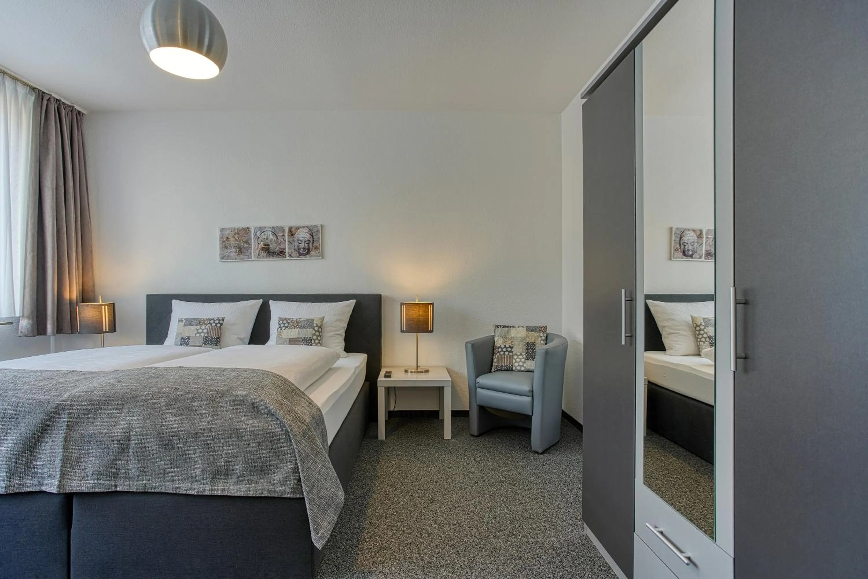 Bed in Hotel Carlton