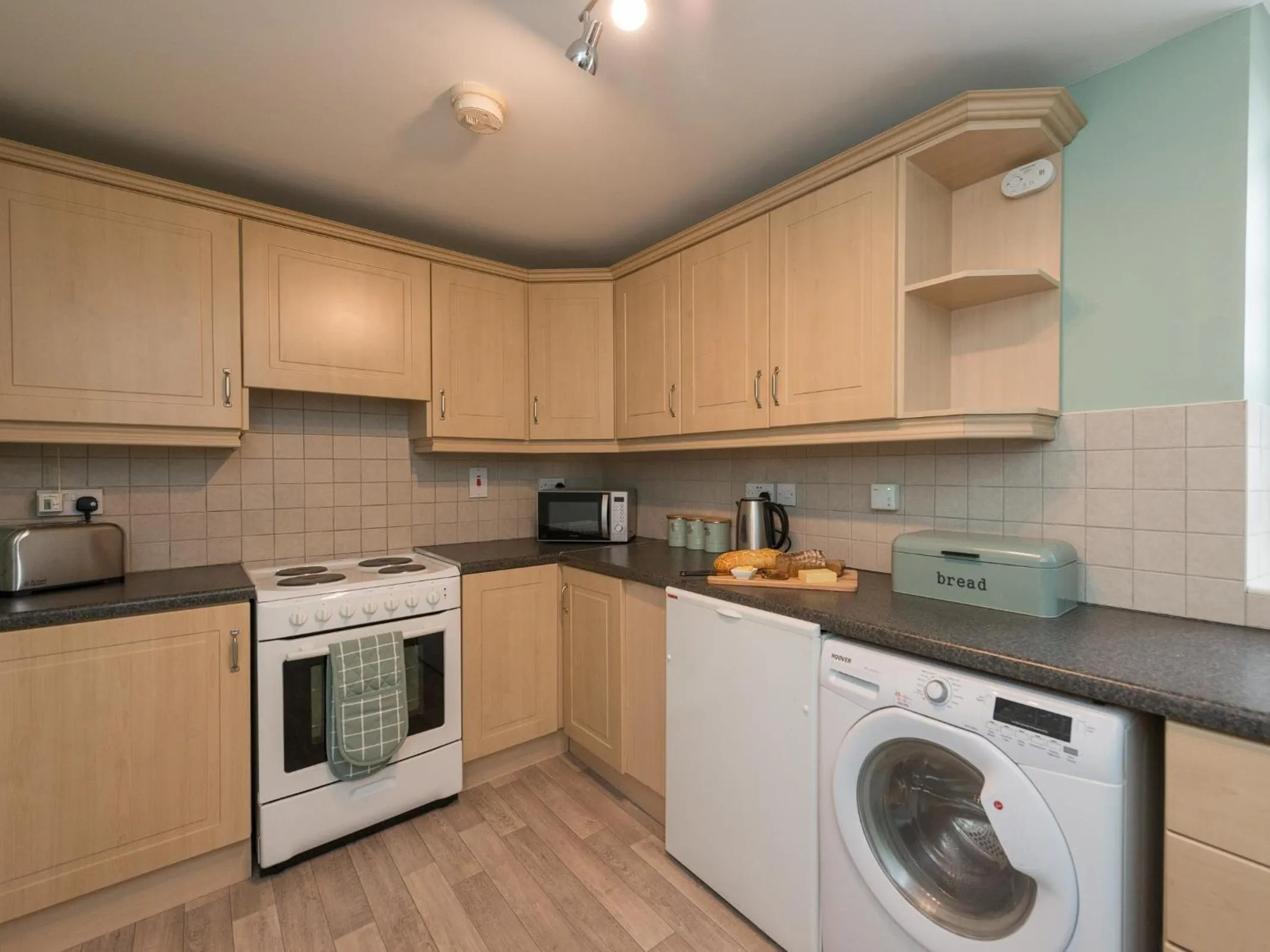 Dining area in Hamilton House Holiday Apartment