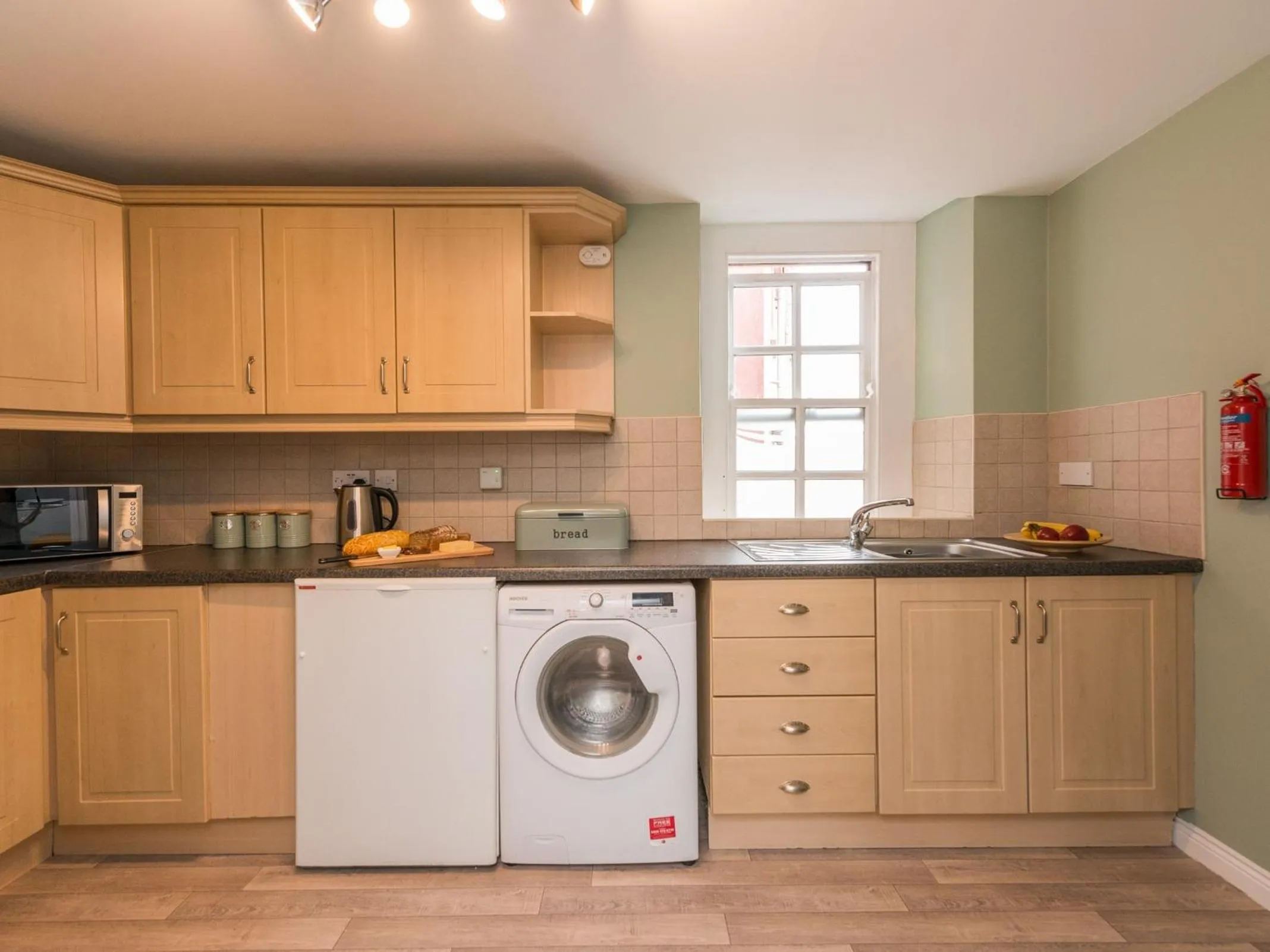 Dining area in Hamilton House Holiday Apartment