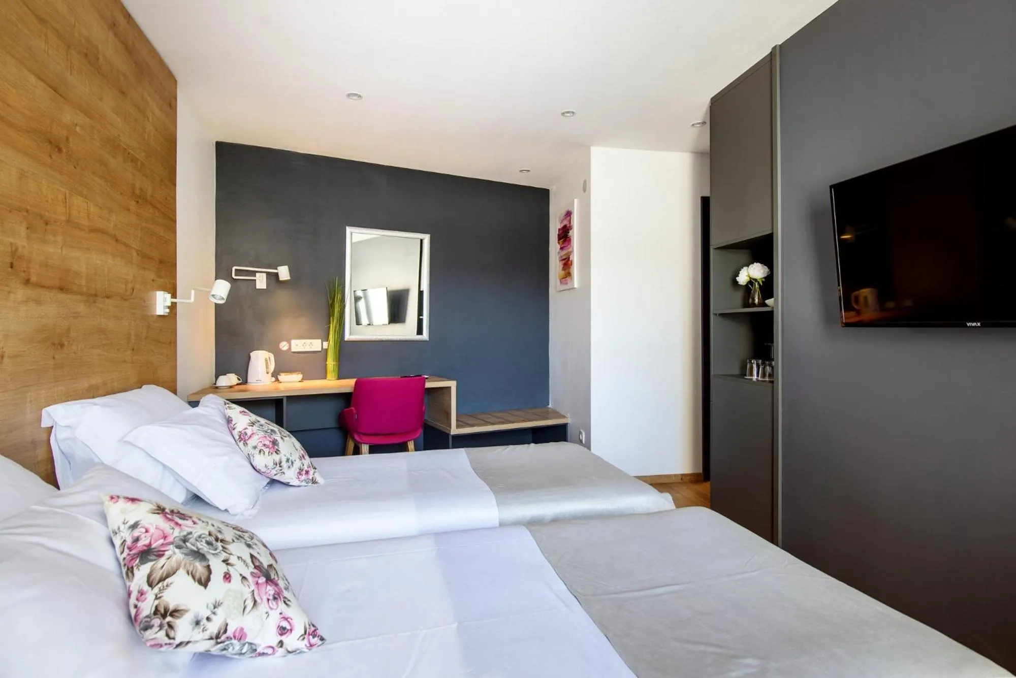 Photo of the whole room, Bed in Ora Luxury Rooms