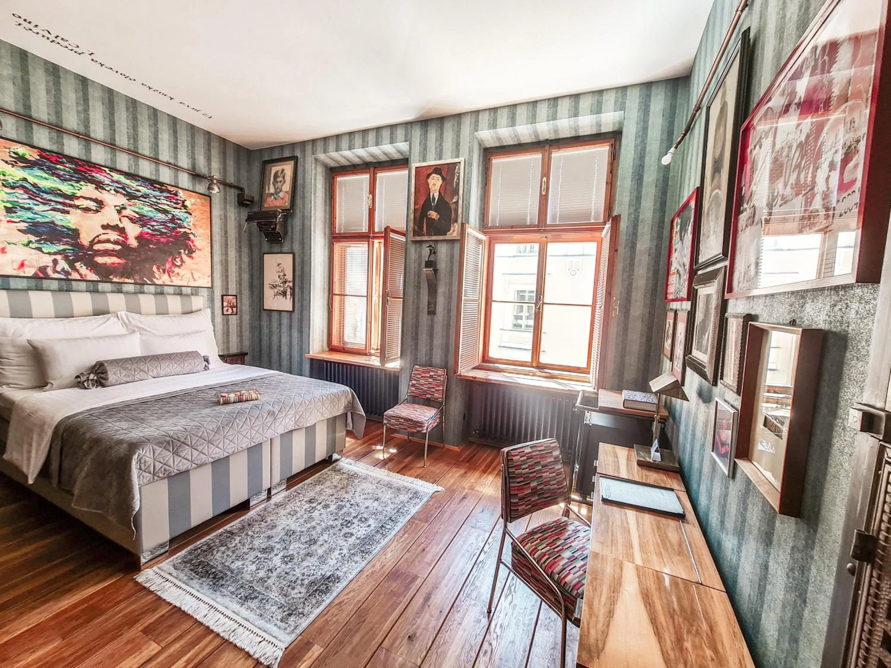 Living room, Bed in Divná pani Luxury Gallery Rooms