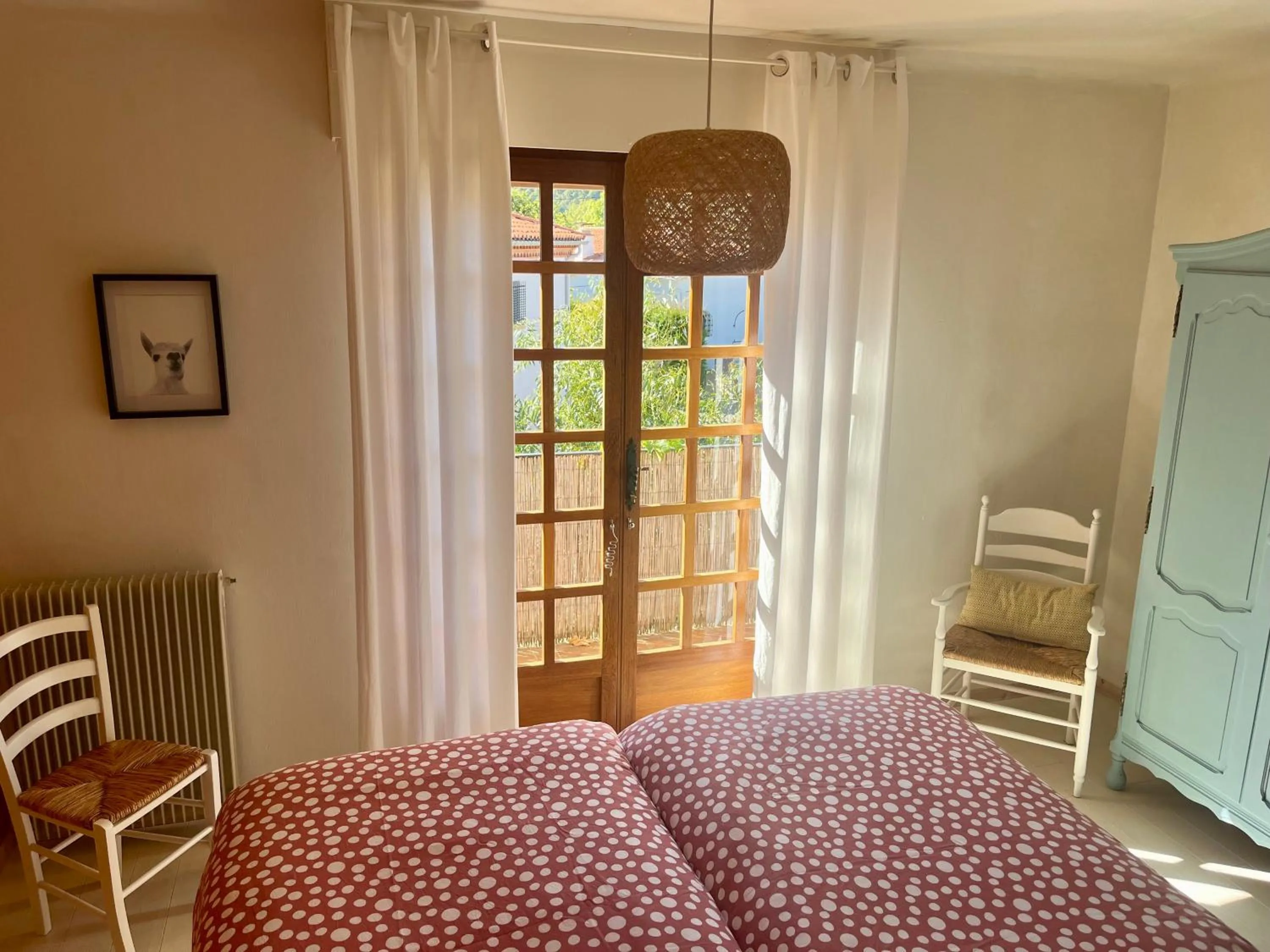 Bed in La Perle des Montagnes - Bed and breakfast - Chambre d hôte