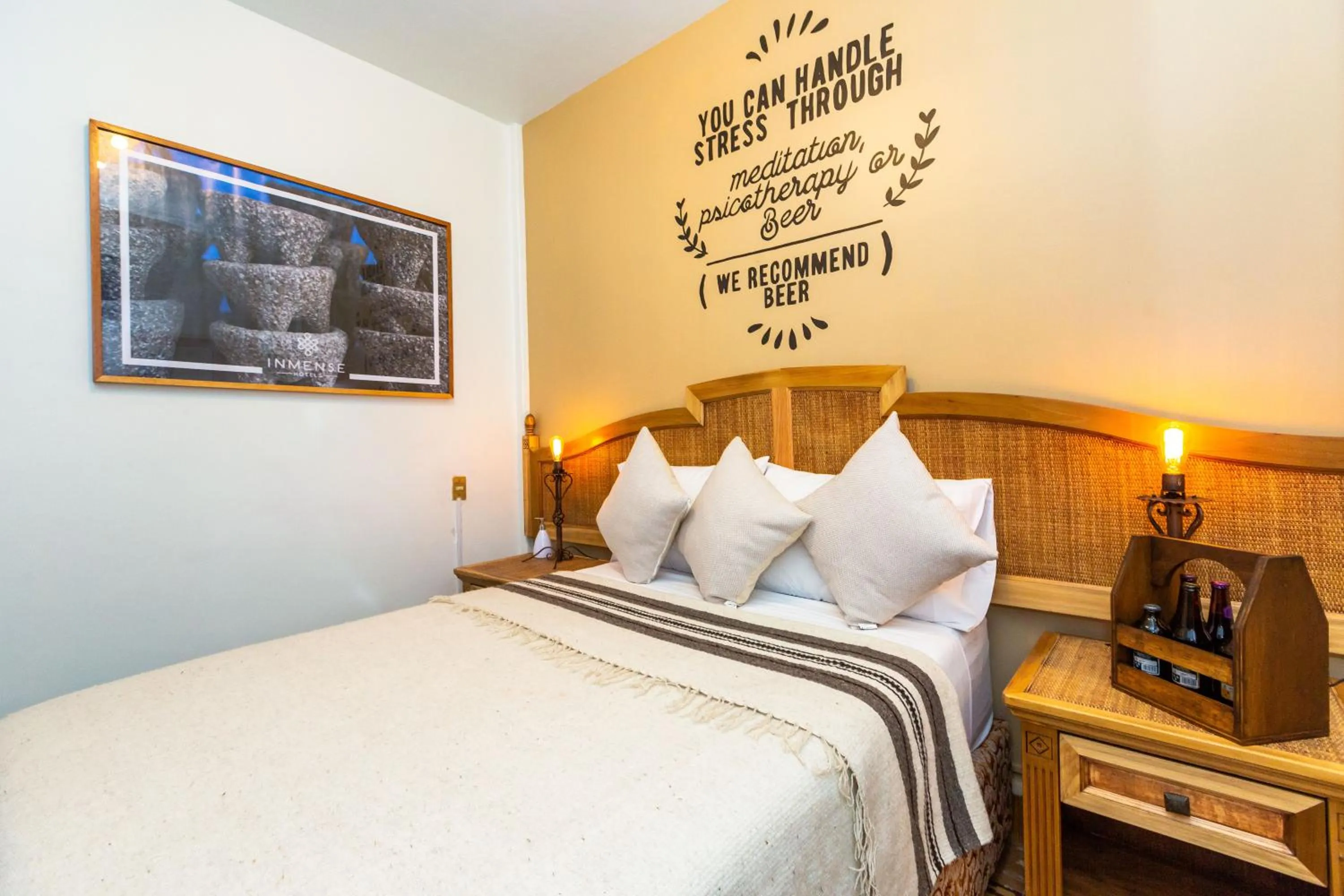 Bed in Mala Vecindad Beer Hotel