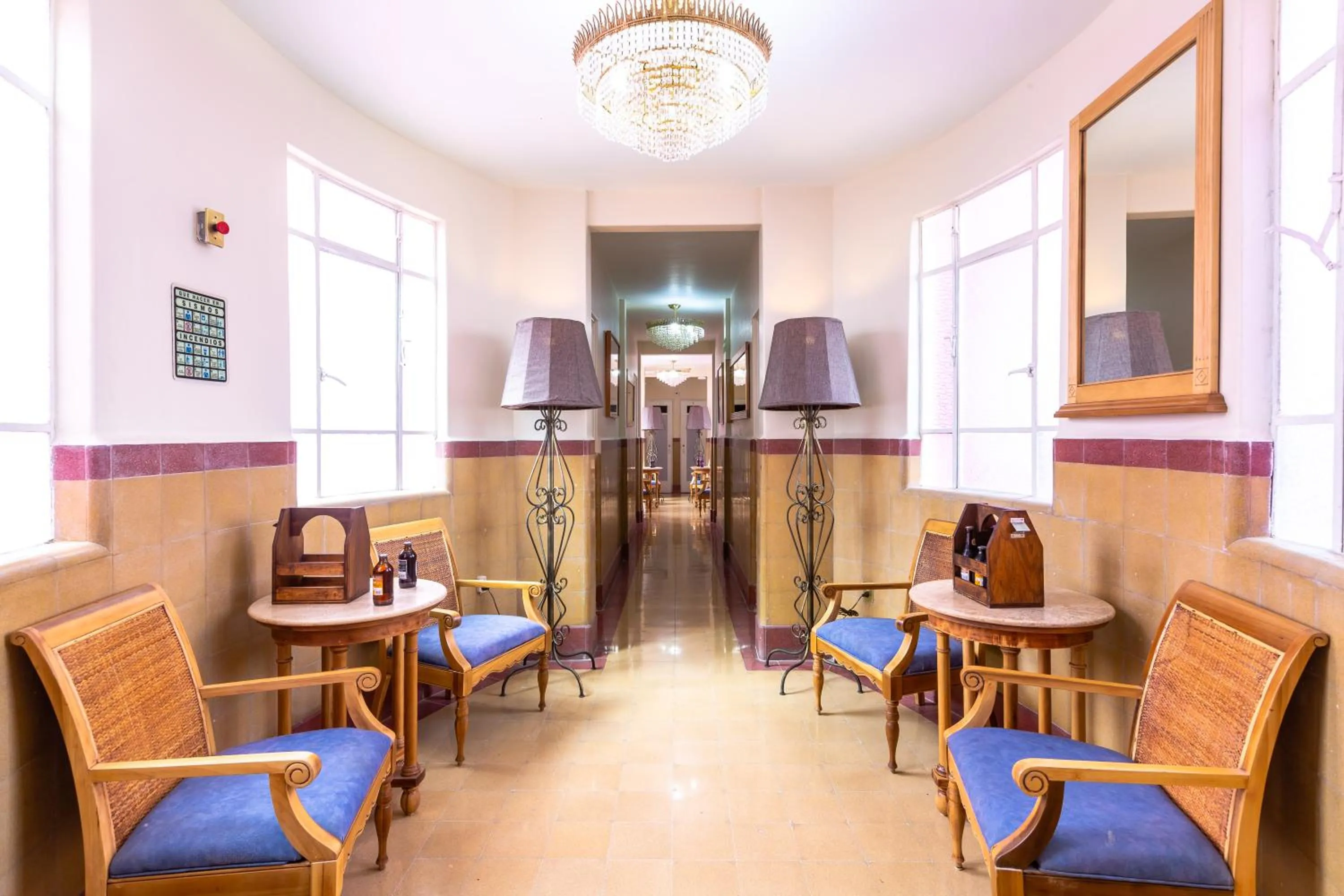 Area and facilities in Mala Vecindad Beer Hotel