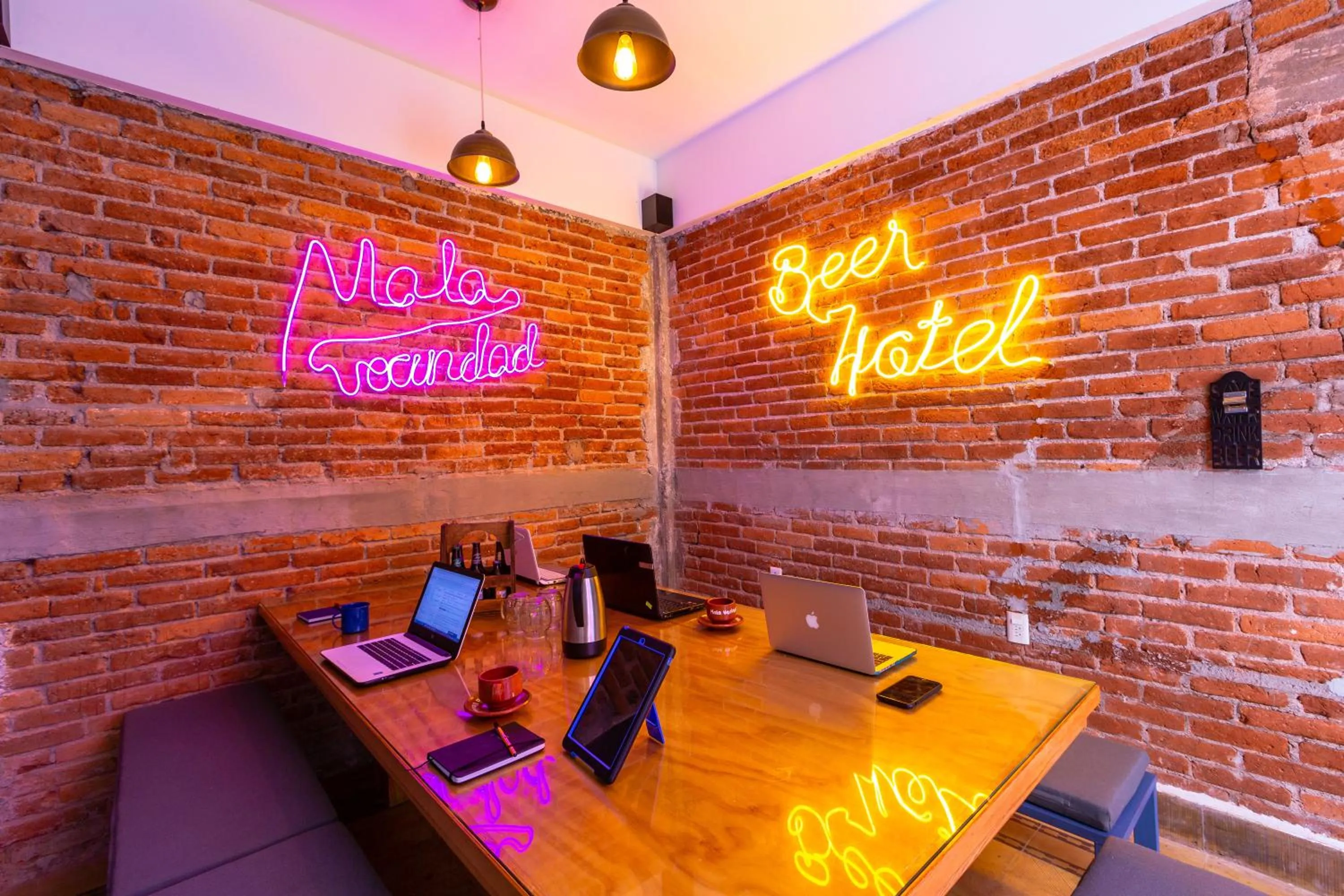 Business facilities in Mala Vecindad Beer Hotel