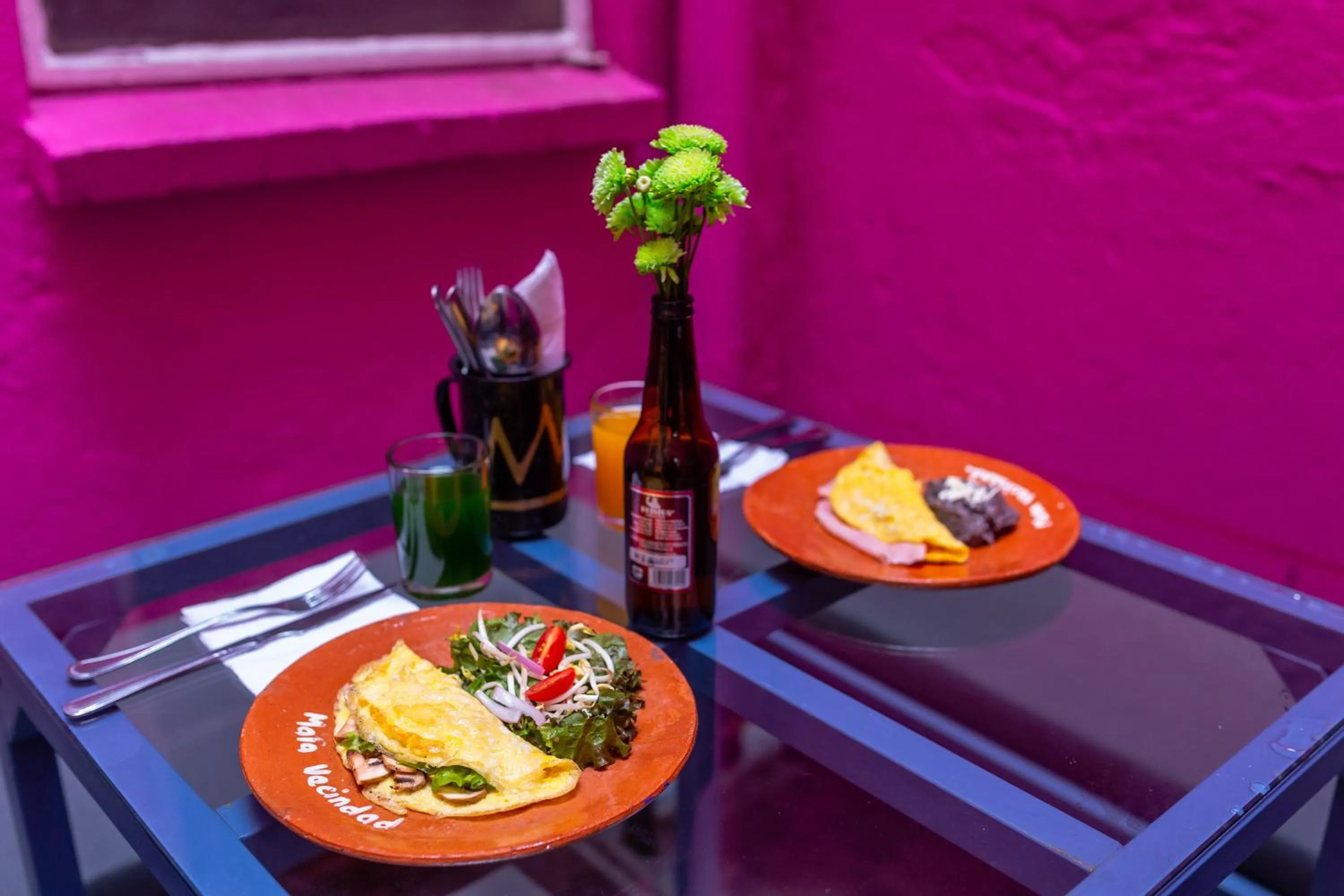 Food and drinks in Mala Vecindad Beer Hotel