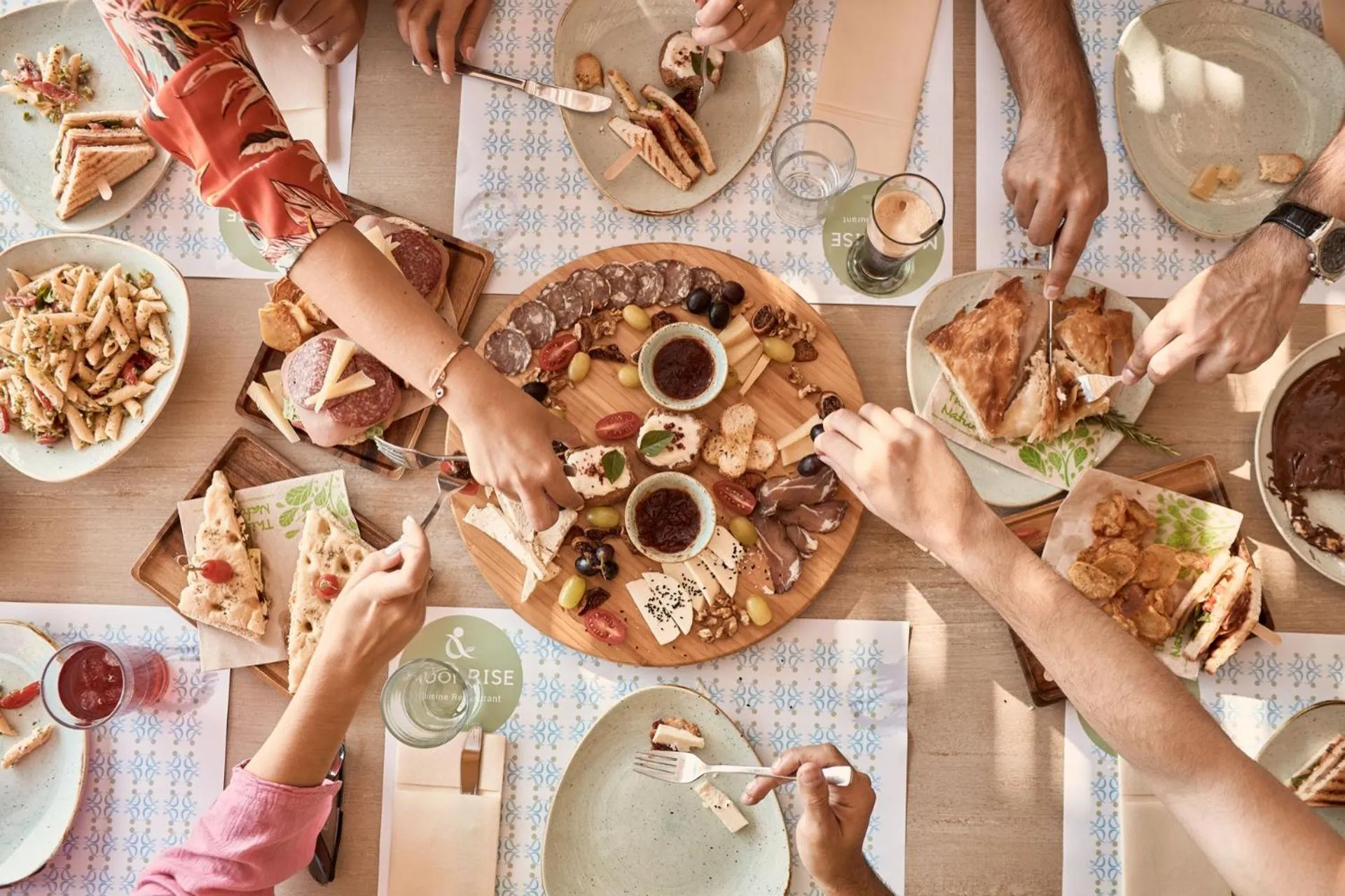 People in Diles & Rinies