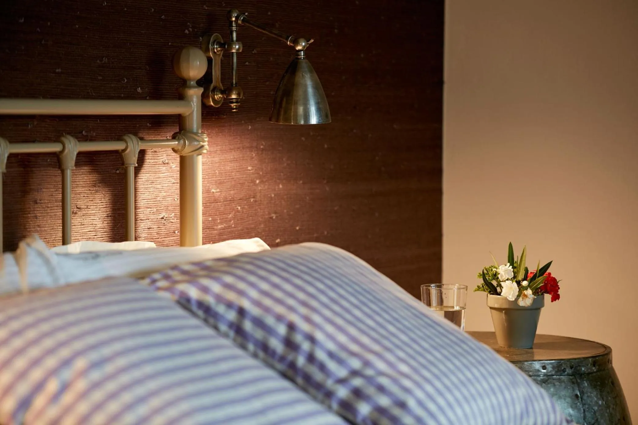 Bed in Diles & Rinies