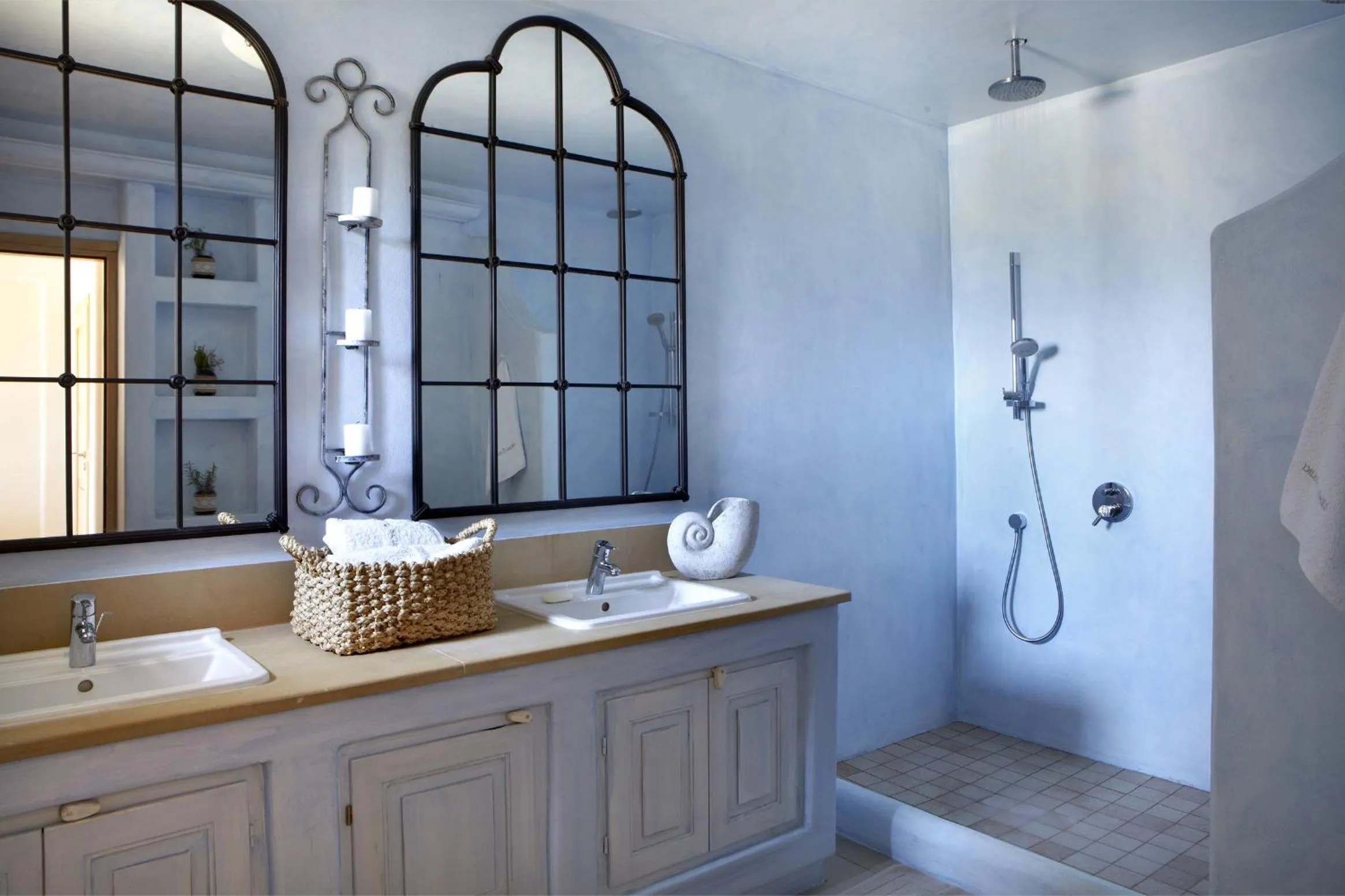 Bathroom in Diles & Rinies