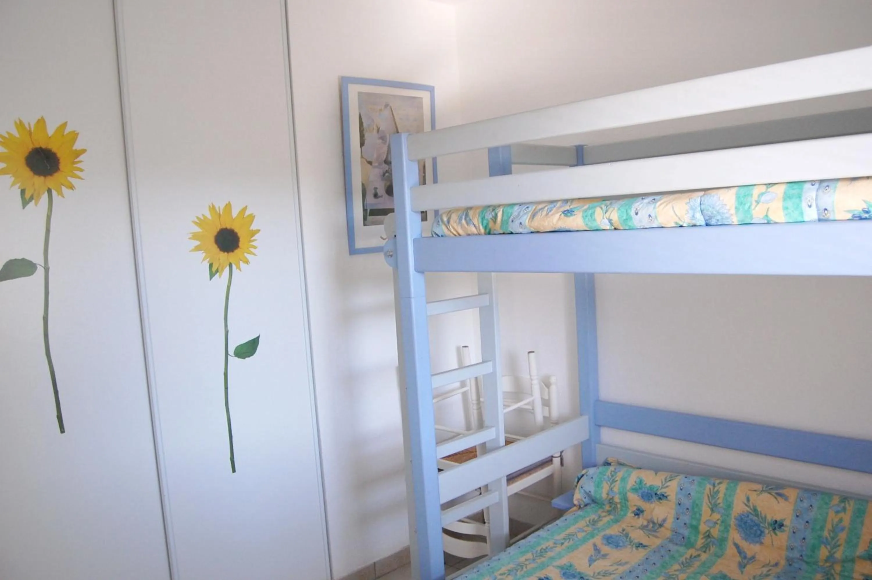Photo of the whole room, Bed in Appartement cosy à Valras-Plage / 48m² / Piscine partagée
