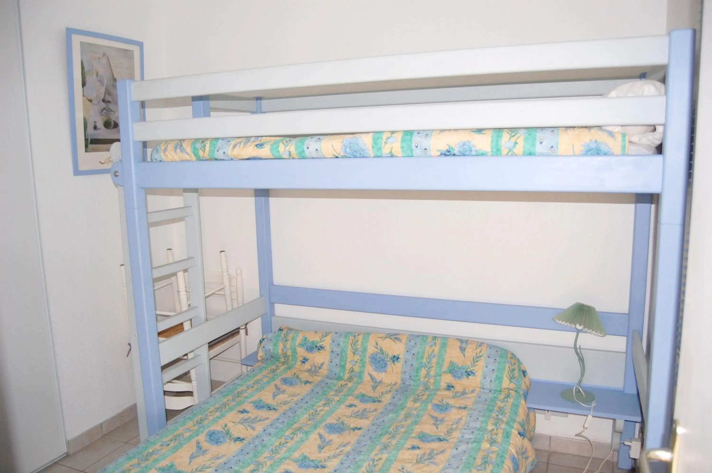 Photo of the whole room, Bed in Appartement cosy à Valras-Plage / 48m² / Piscine partagée