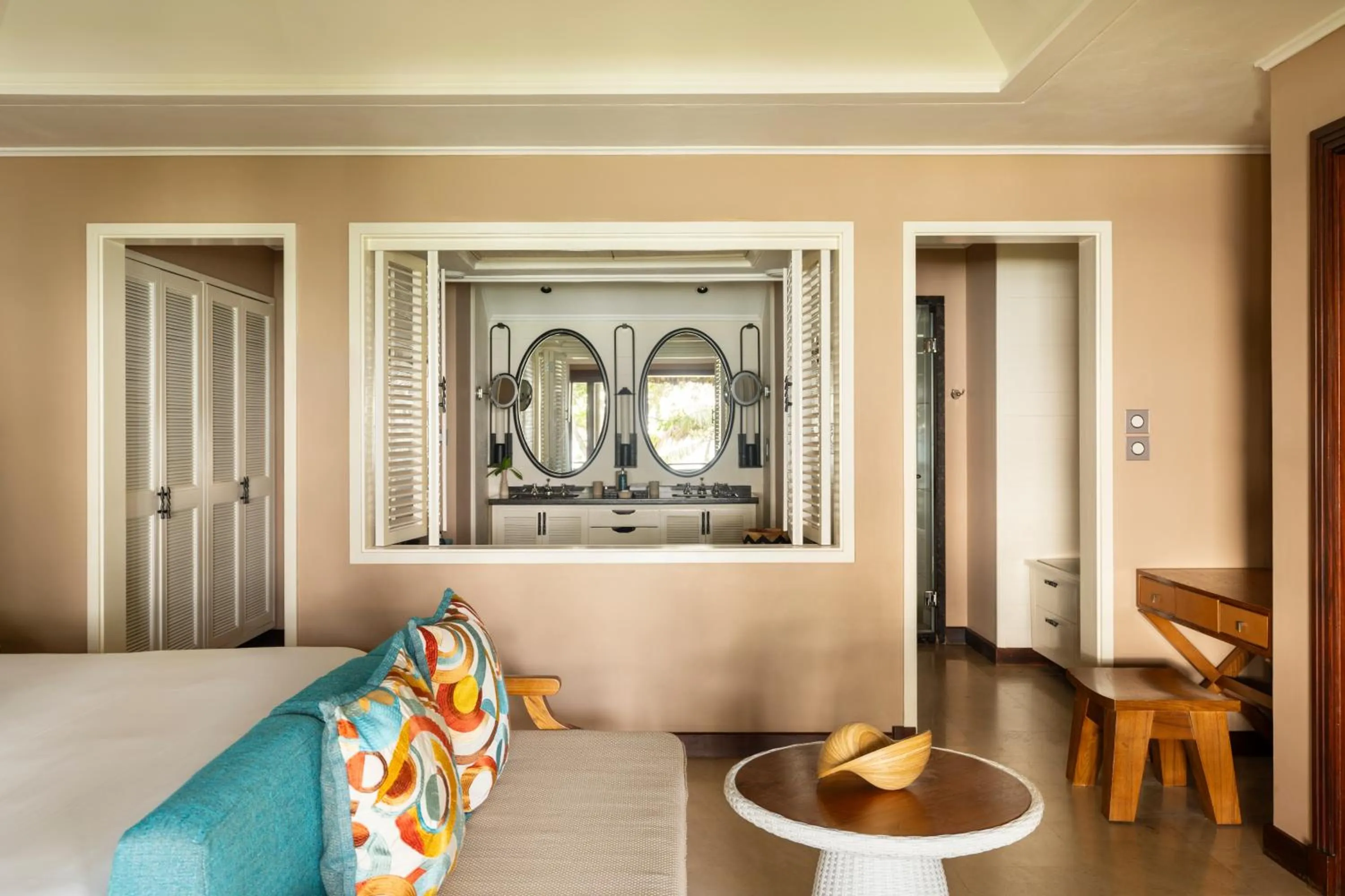 View (from property/room), Bed in Constance Lemuria