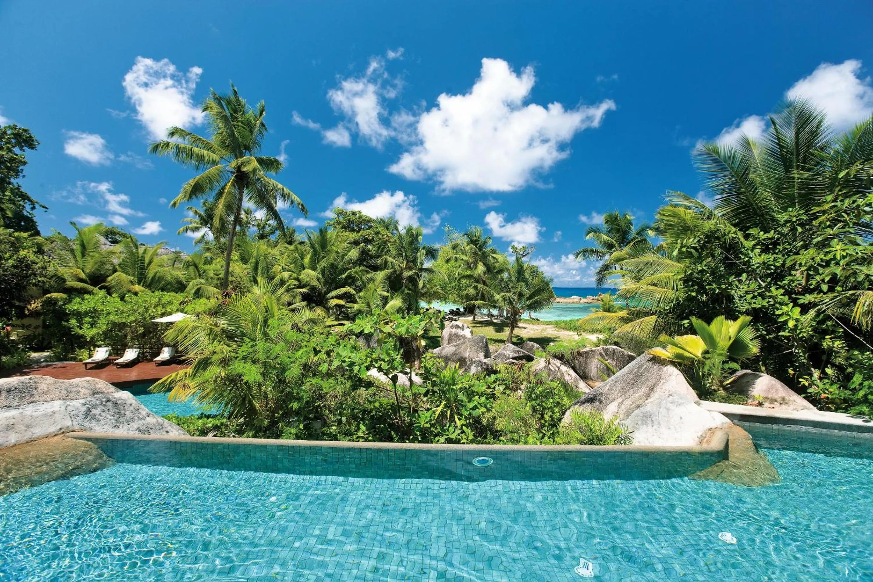 Pool view in Constance Lemuria