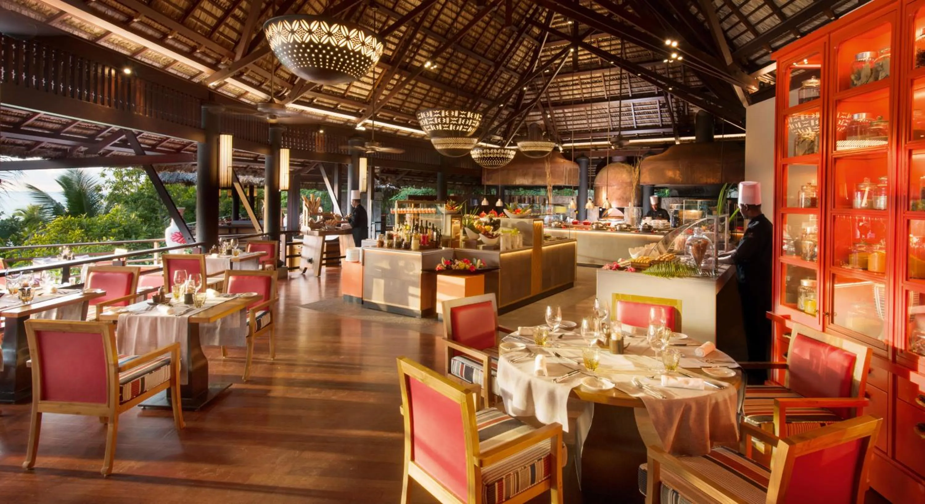 Restaurant/places to eat in Constance Lemuria