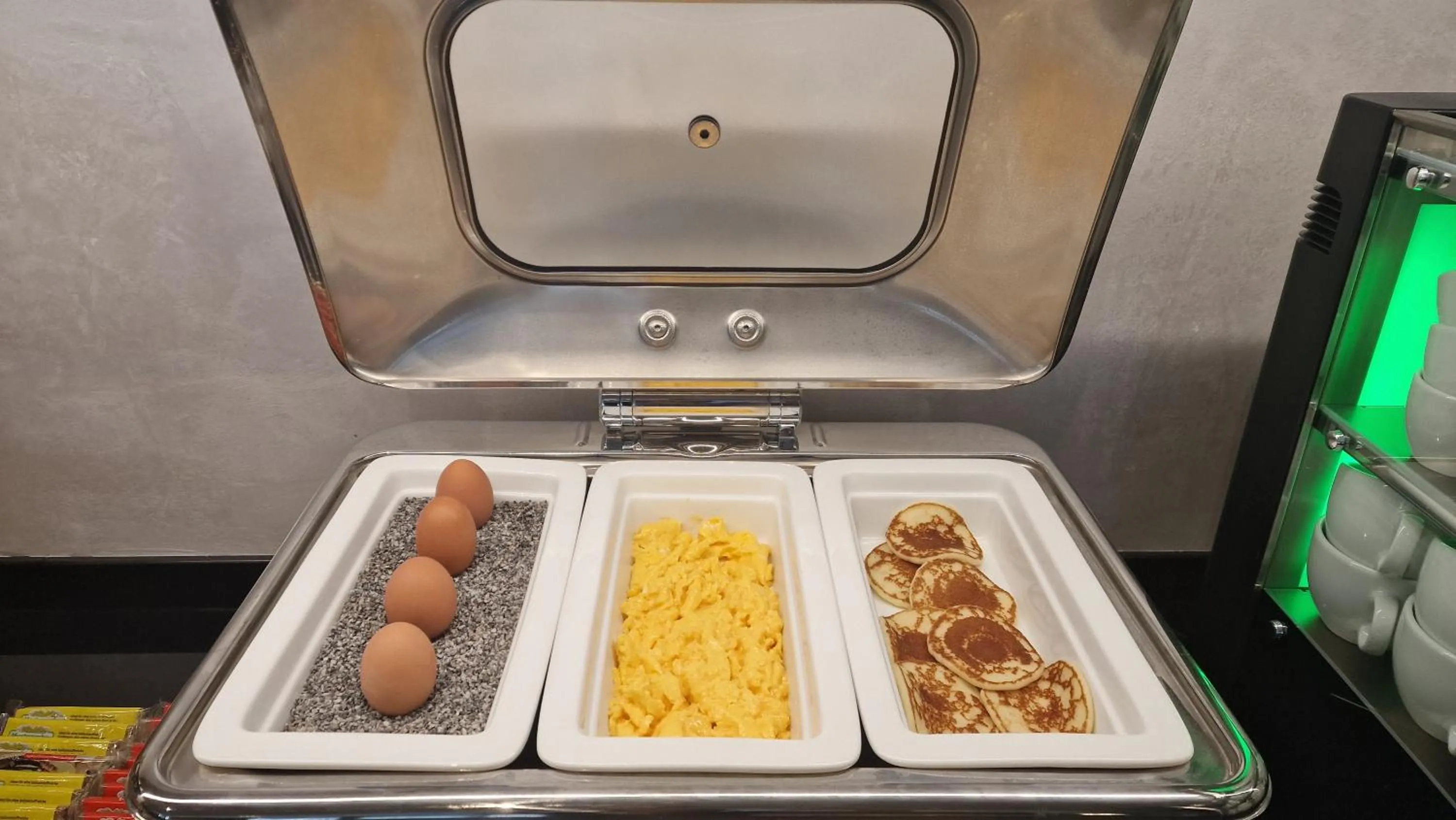 Buffet breakfast in Gasthaus Elsäßer Hof