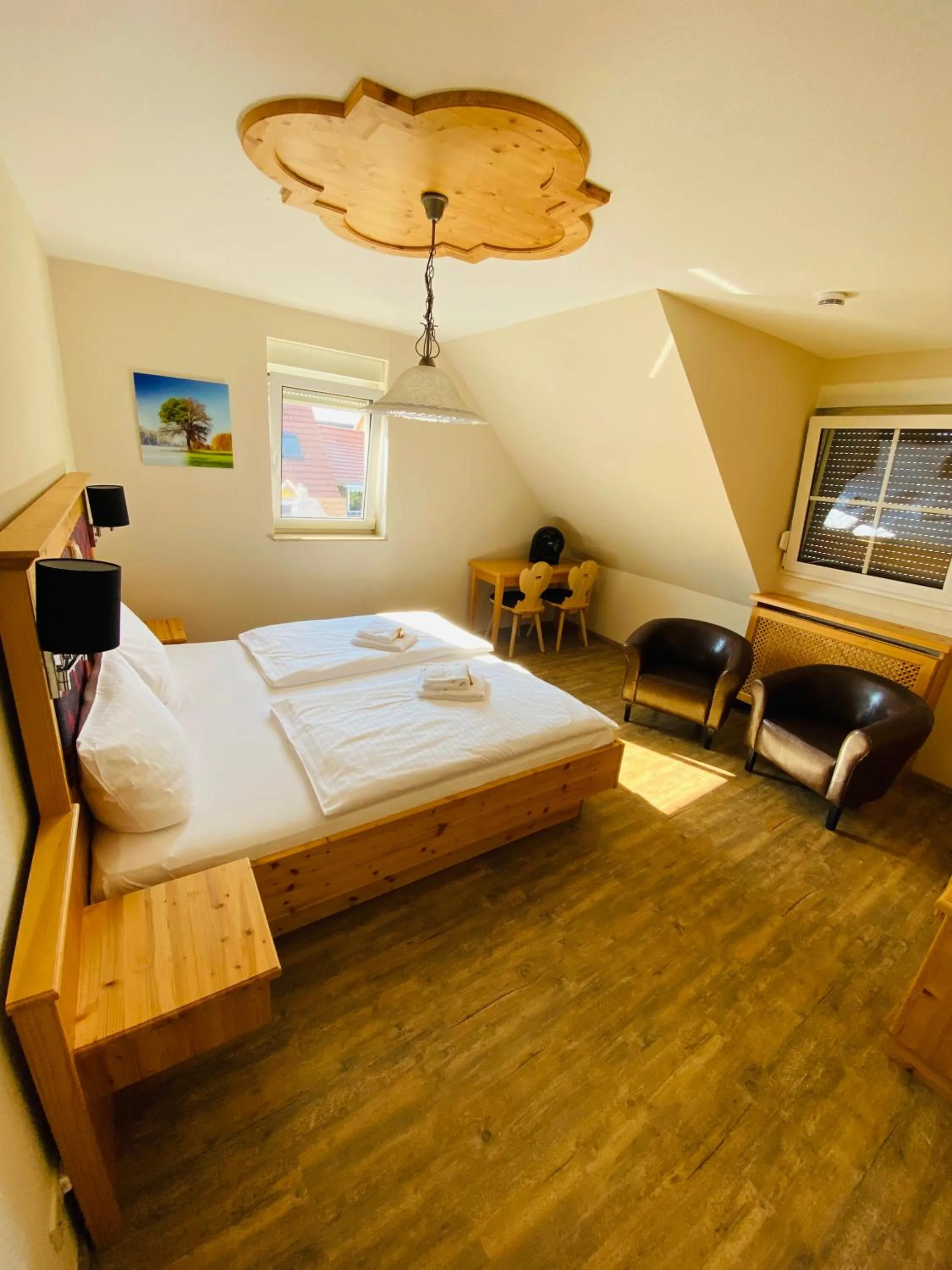 Bedroom, Bed in Gasthaus Elsäßer Hof