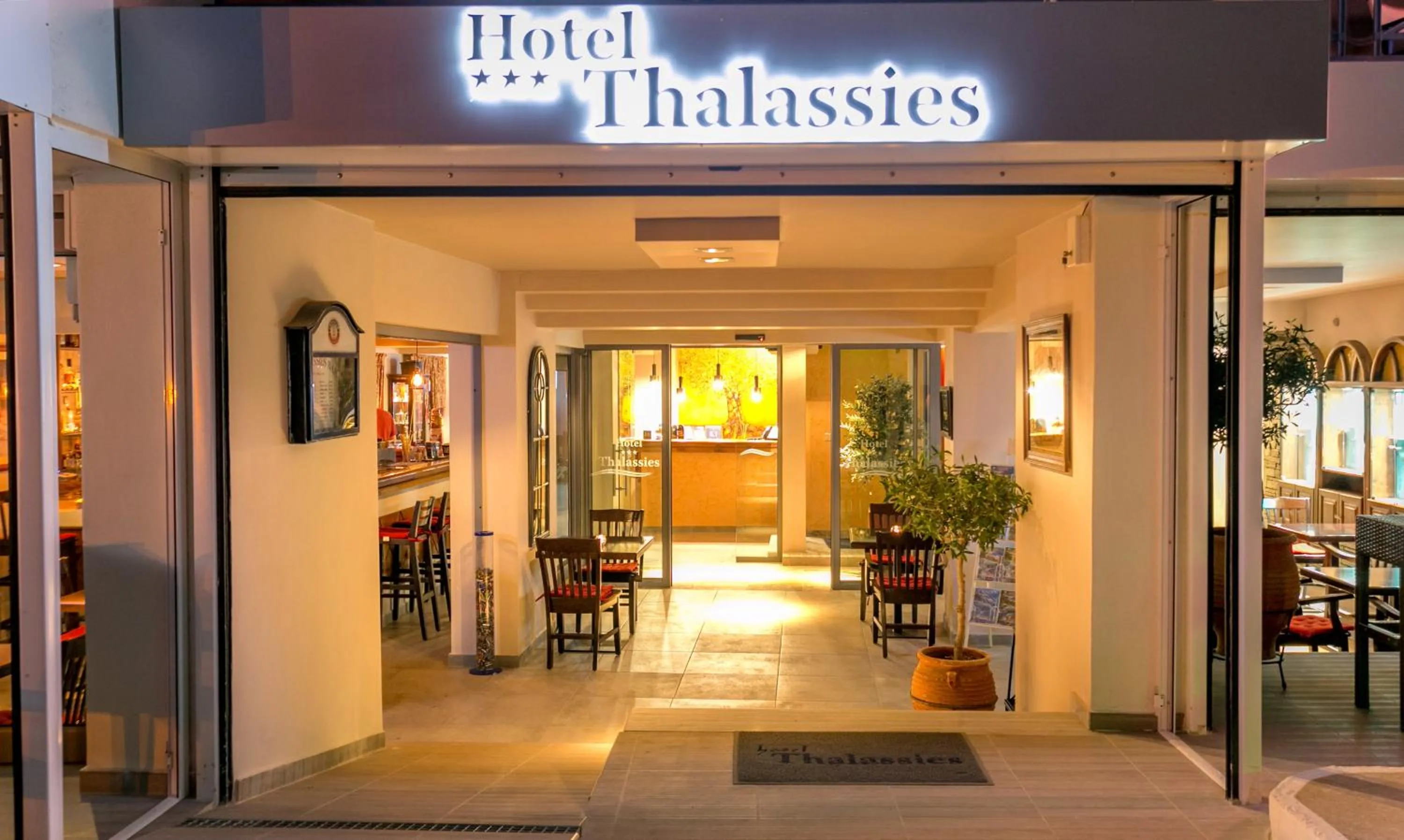Lobby or reception in Thalassies