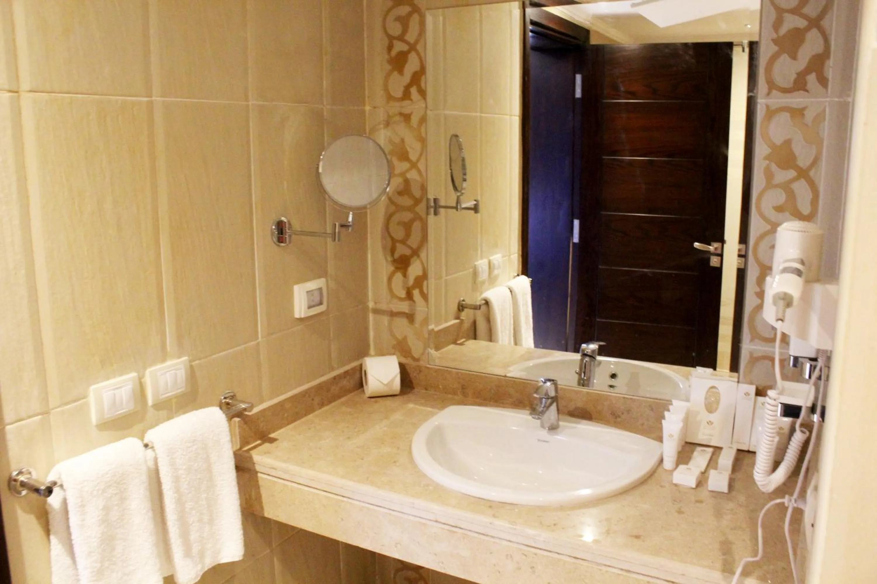 Bathroom in Tolip North Coast Hotel