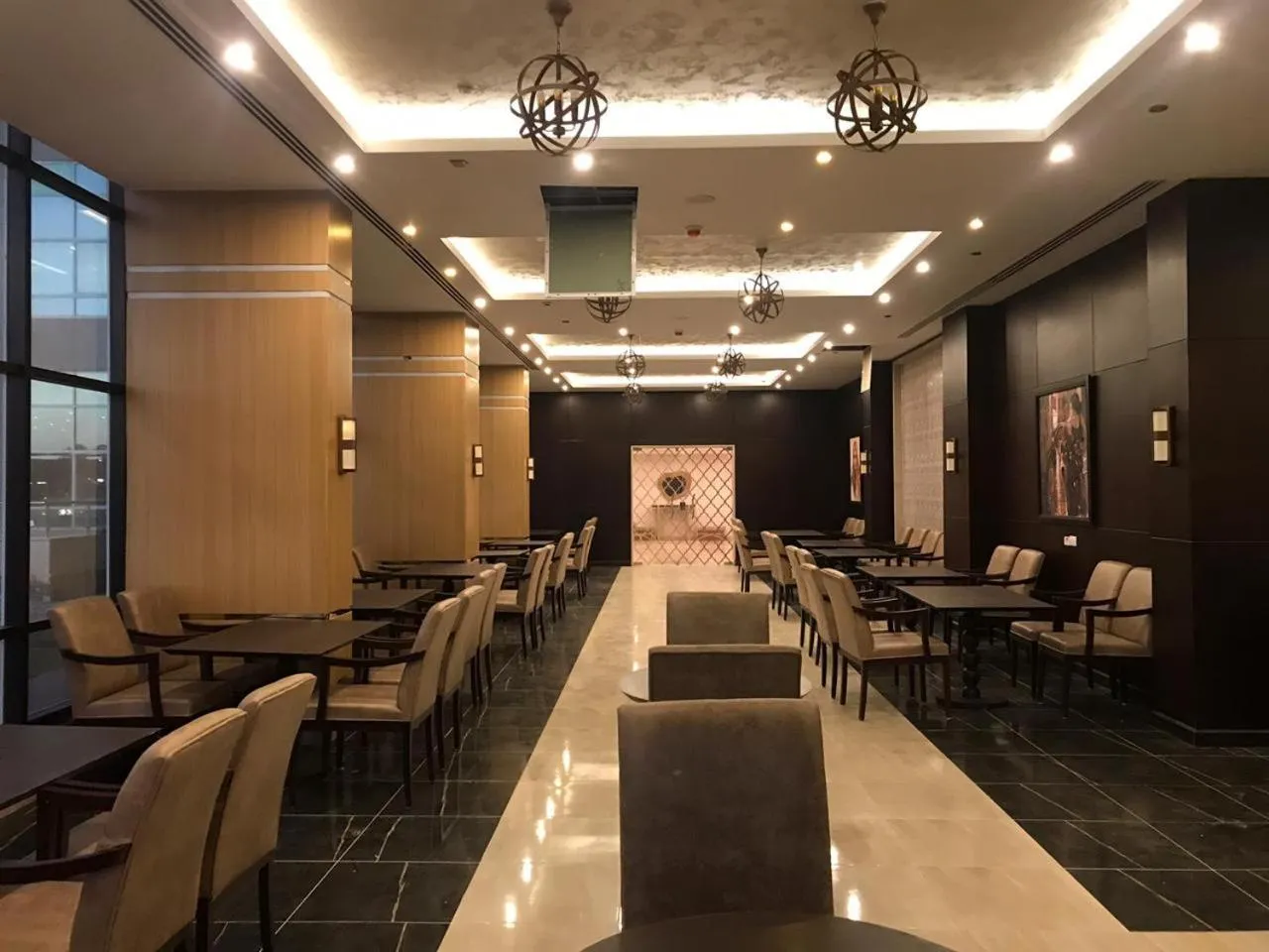 Restaurant/places to eat in Tolip North Coast Hotel