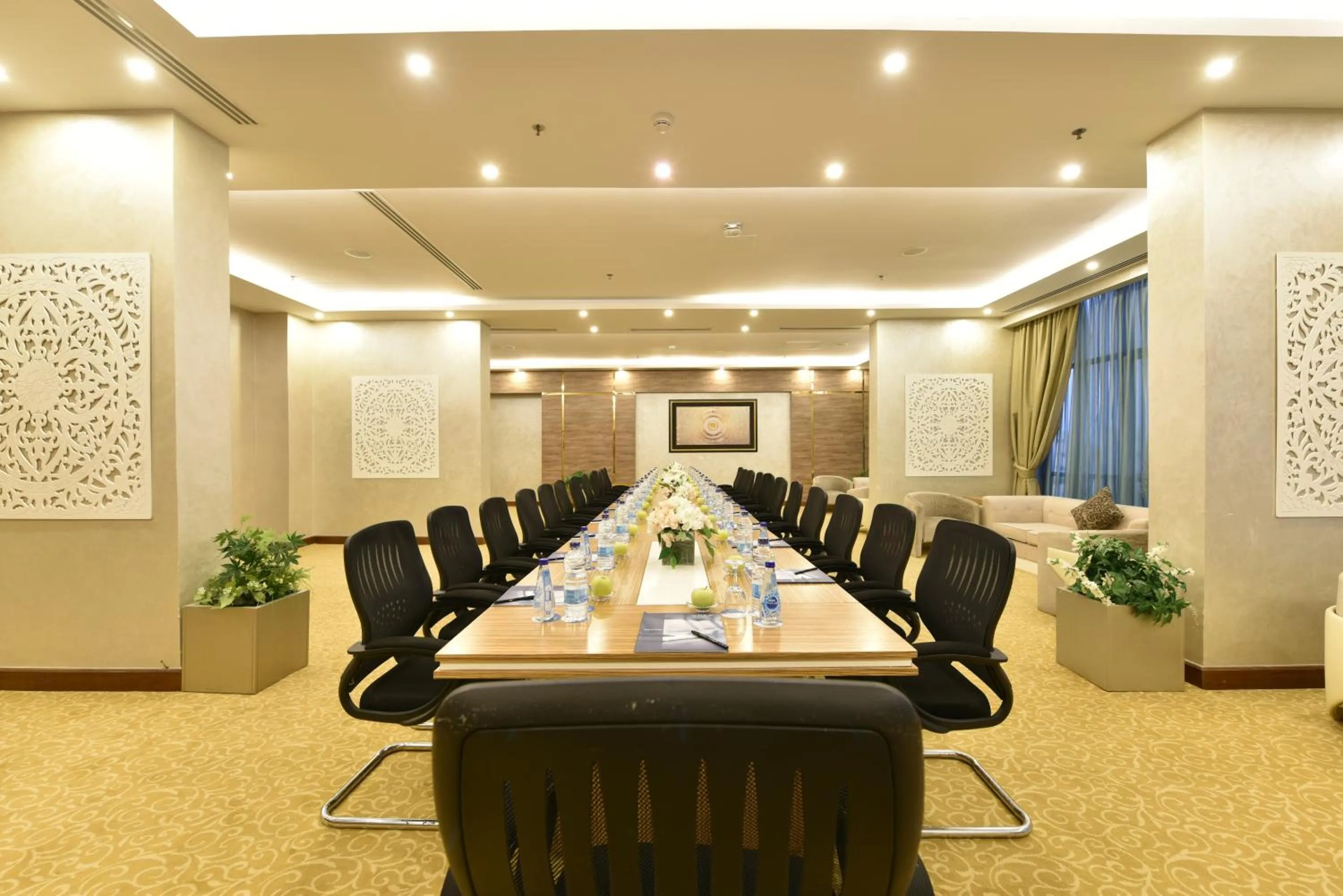 Business facilities in Tolip North Coast Hotel