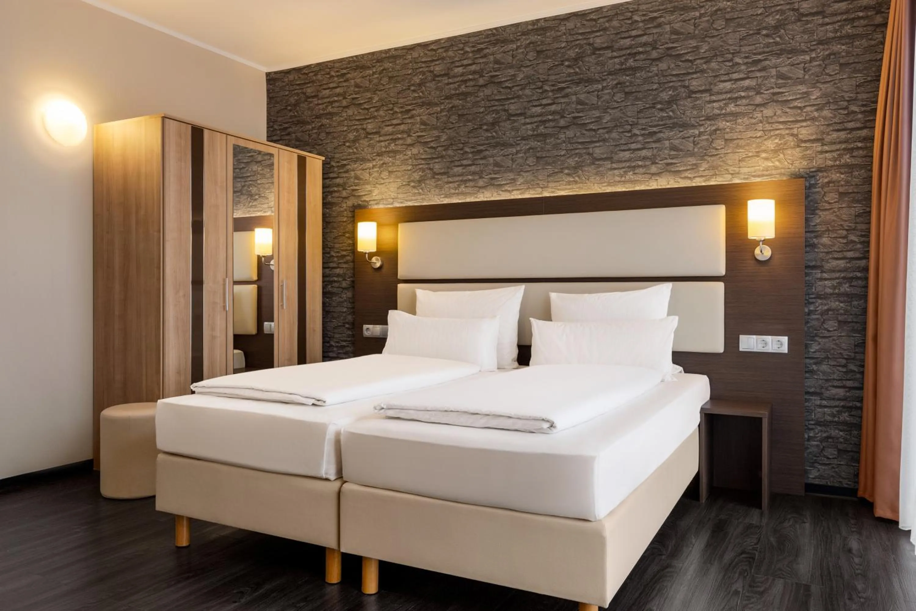 Photo of the whole room, Bed in Amedia Express Bielefeld, Trademark Collection by Wyndham