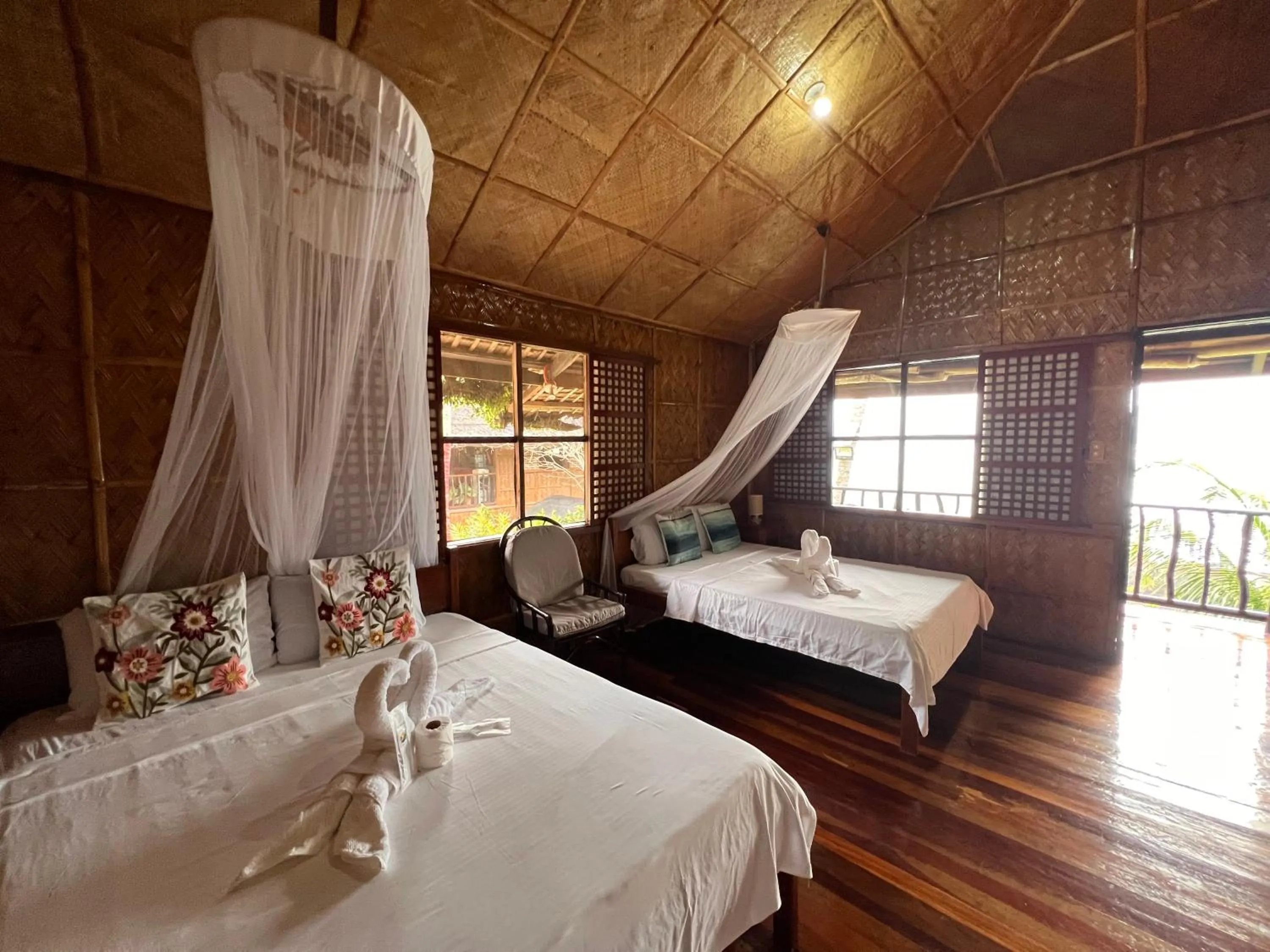 Bedroom, Bed in Villa de Pico Highland Beach Resort