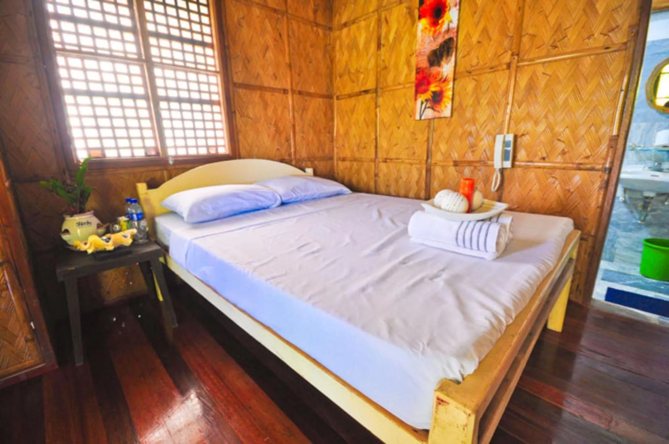 Bed in Villa de Pico Highland Beach Resort