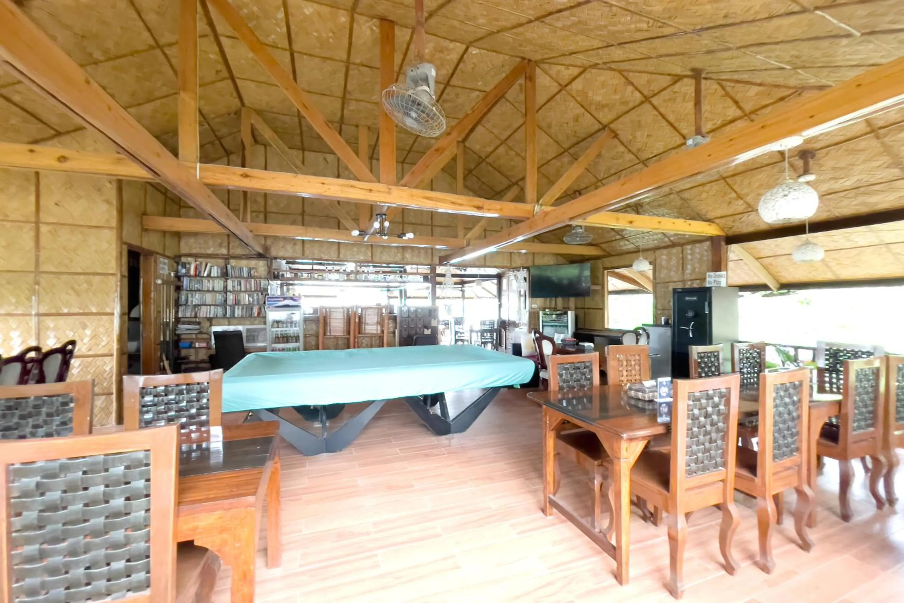 Villa de Pico Highland Beach Resort