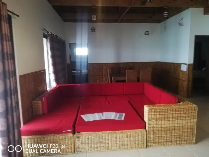 Living room, Bed in Villa de Pico Highland Beach Resort