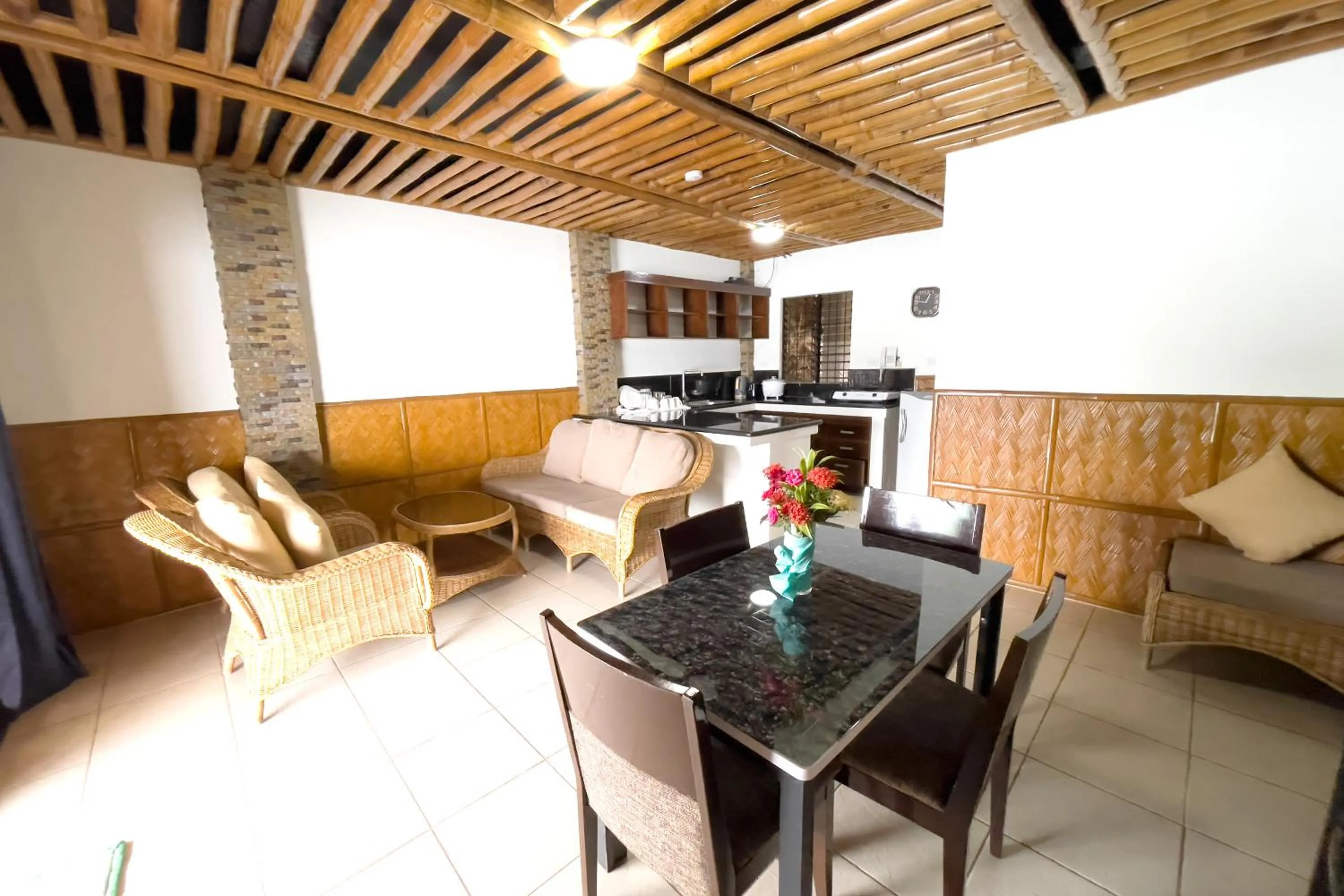 Villa de Pico Highland Beach Resort