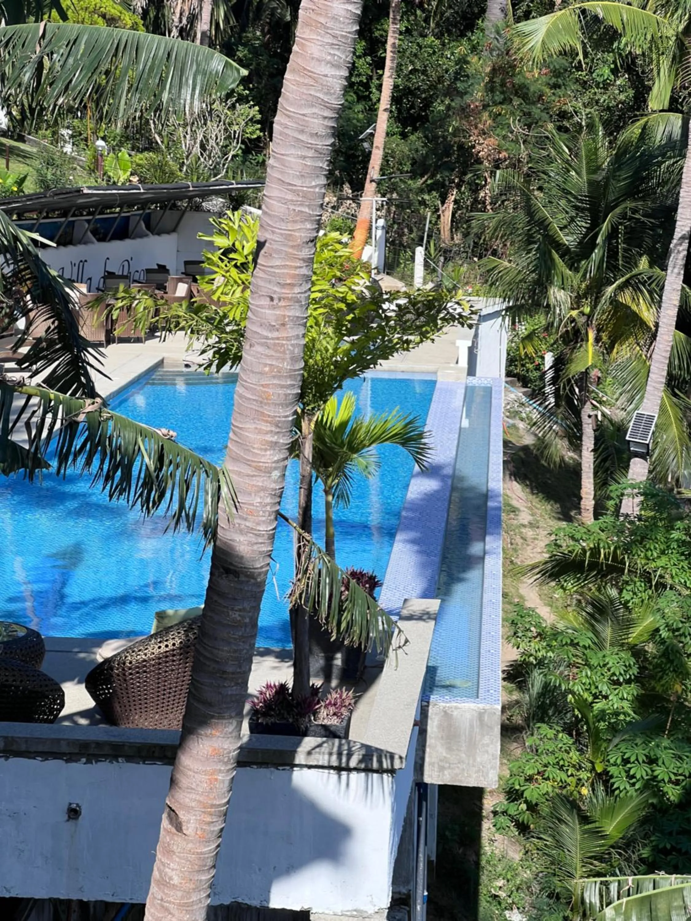 Swimming pool in Villa de Pico Highland Beach Resort