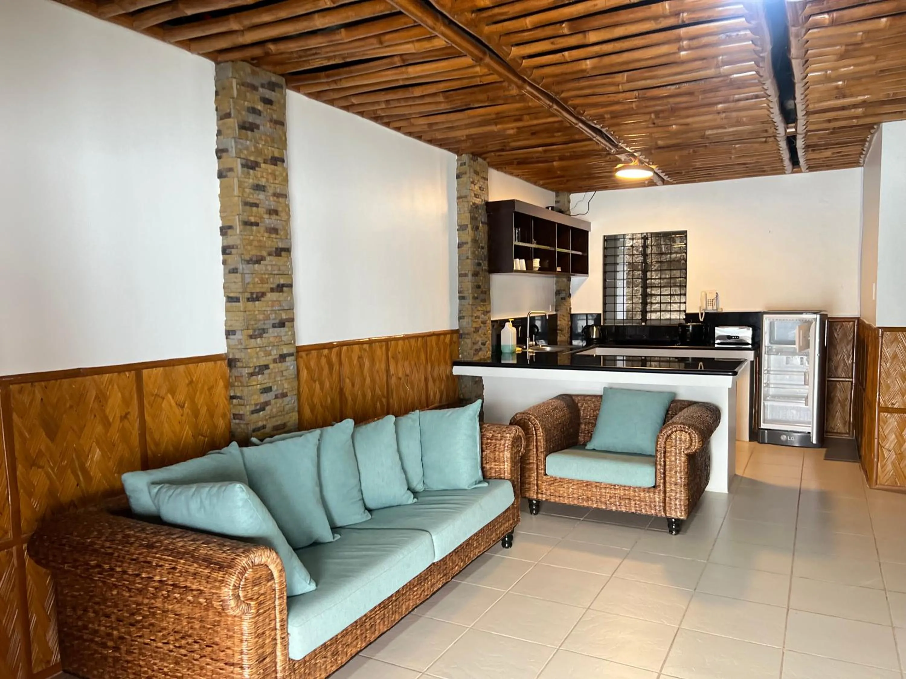 Living room in Villa de Pico Highland Beach Resort