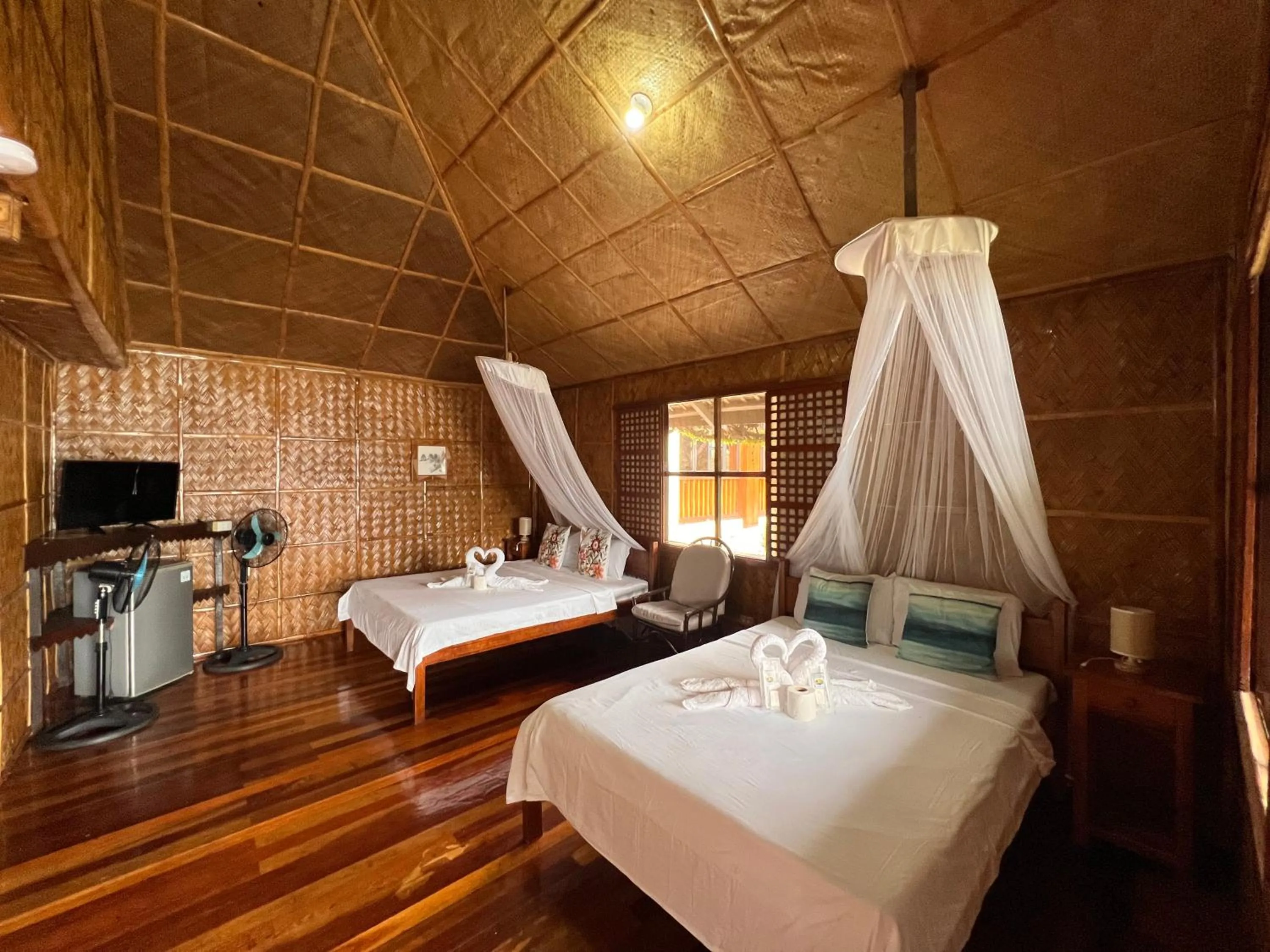 Bed in Villa de Pico Highland Beach Resort