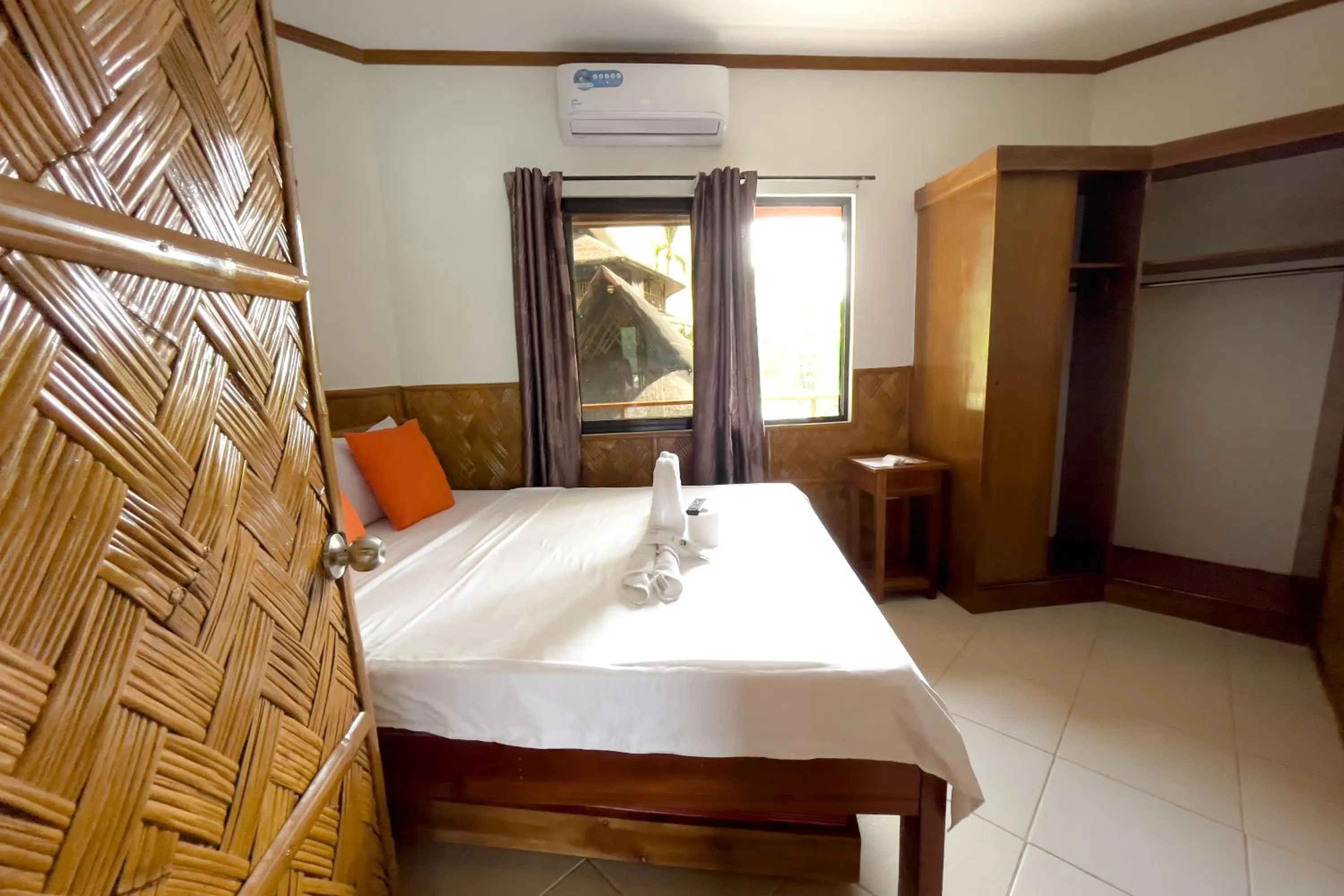 Villa de Pico Highland Beach Resort