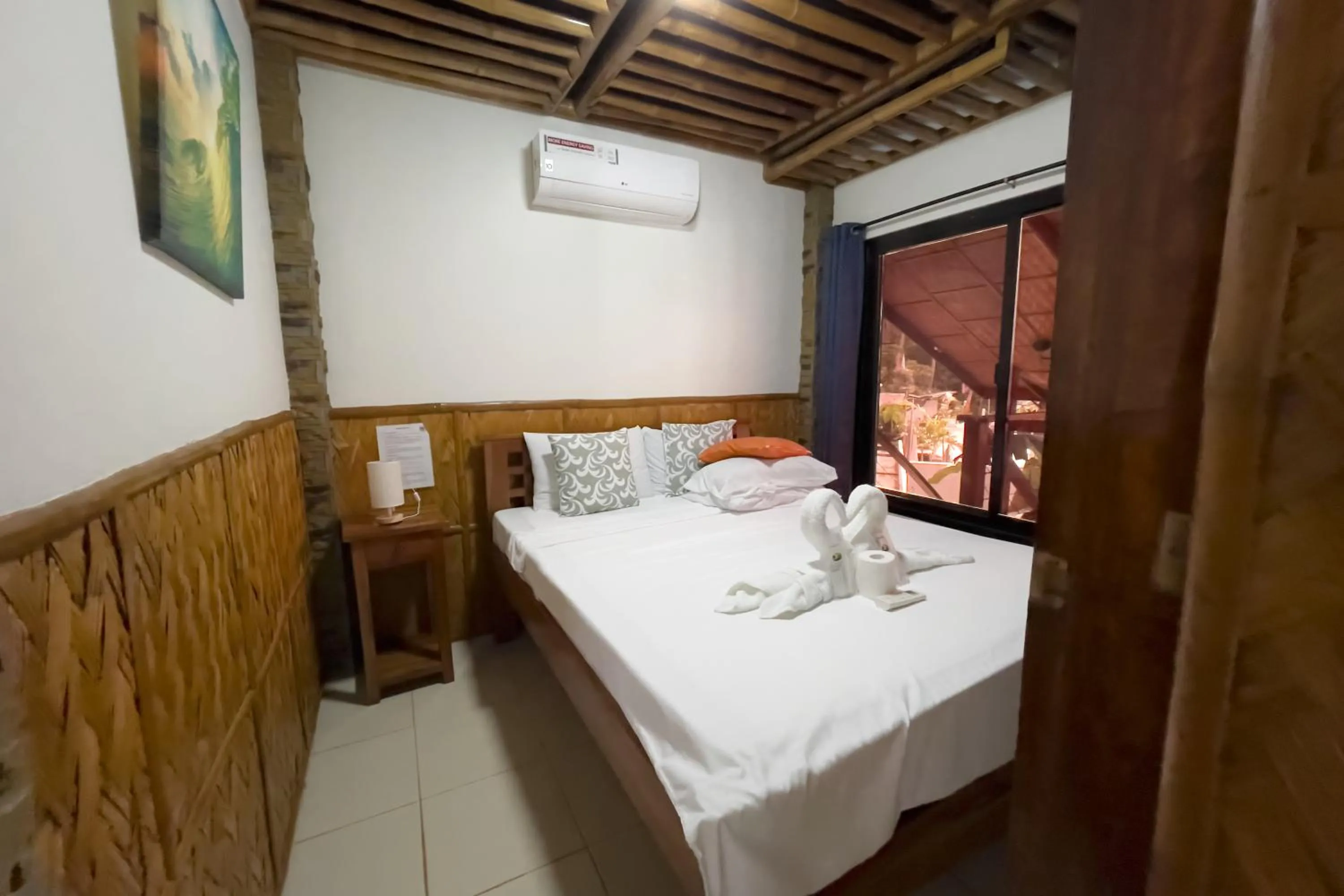 Bed in Villa de Pico Highland Beach Resort