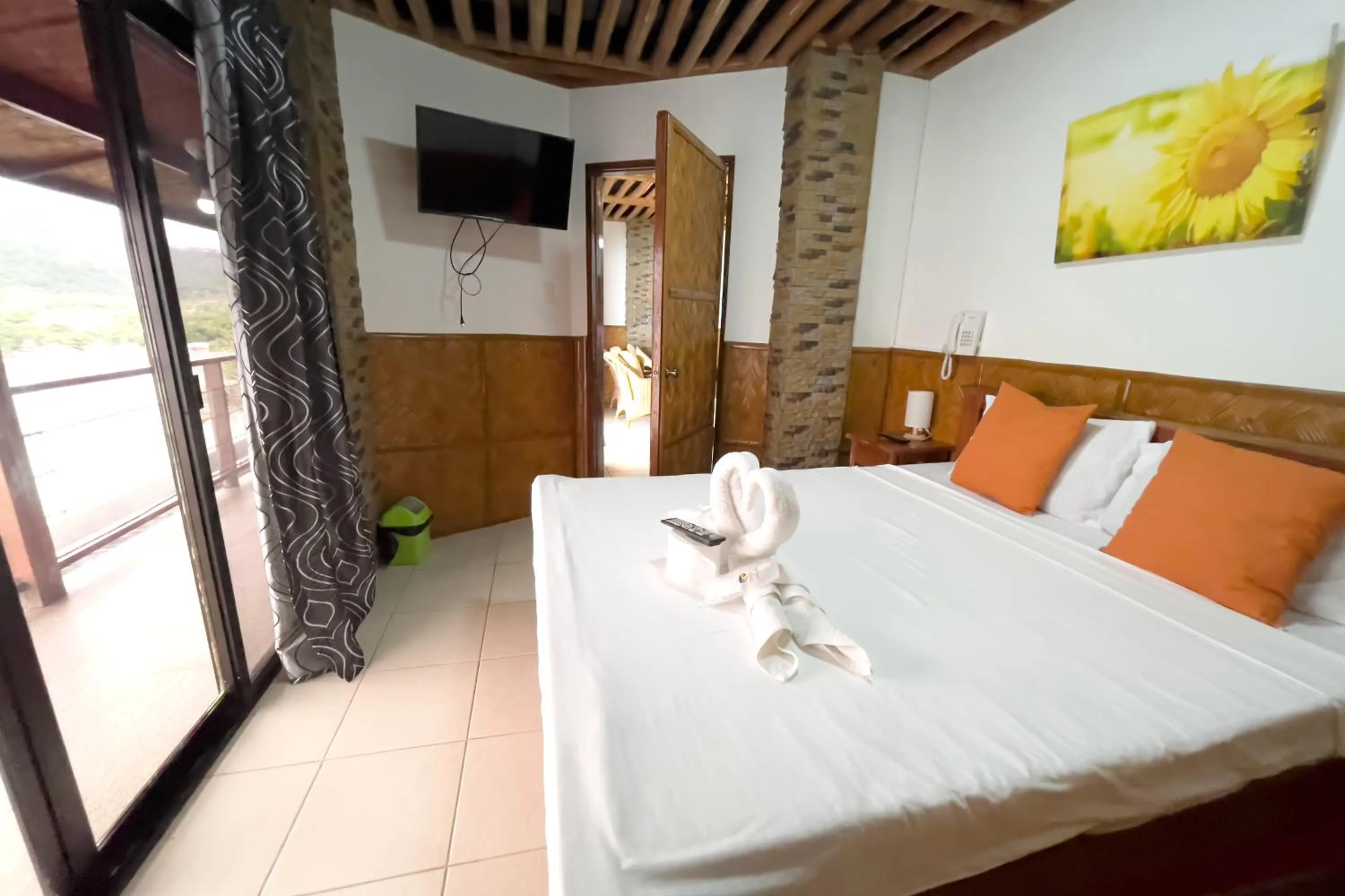 Villa de Pico Highland Beach Resort