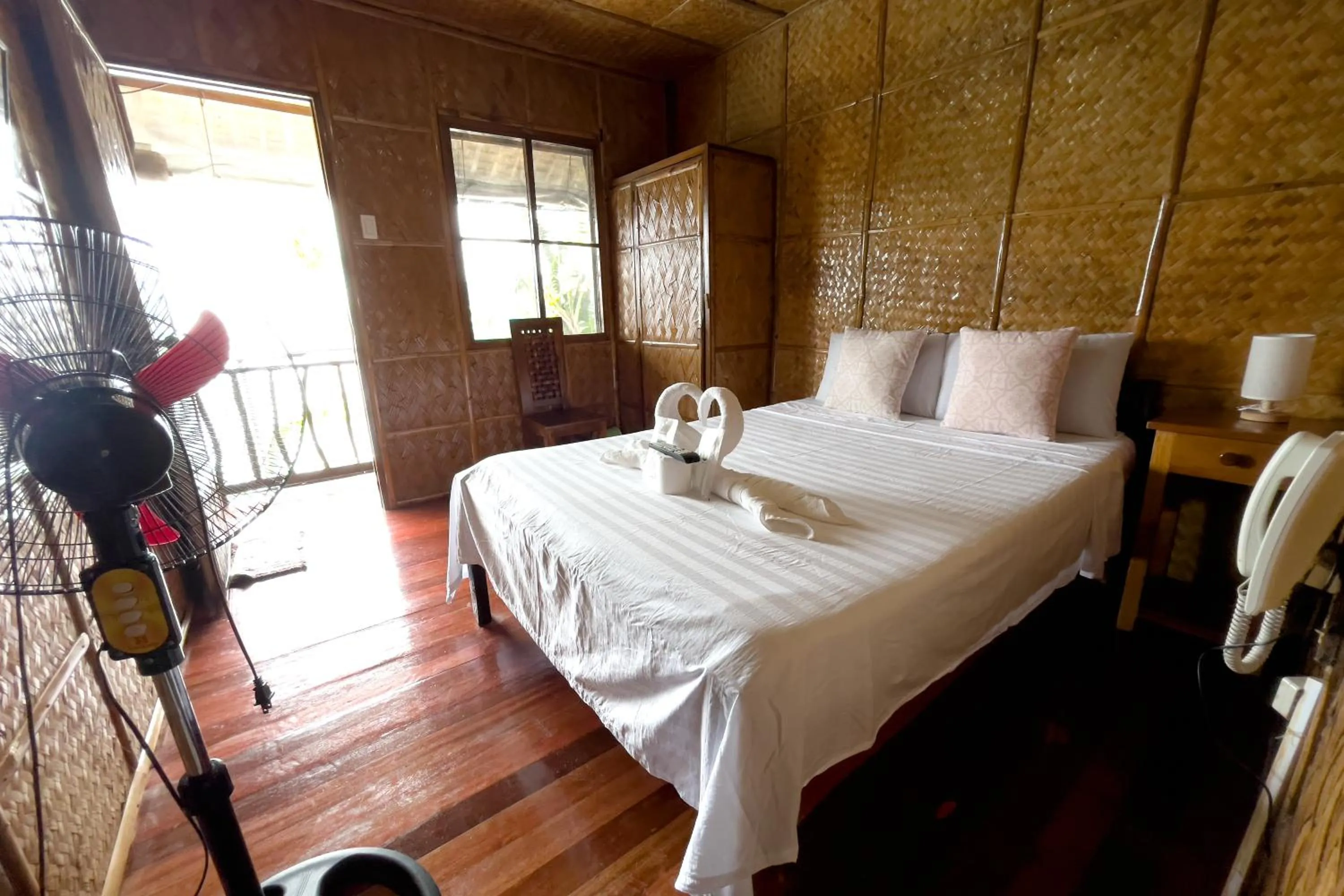 Bed in Villa de Pico Highland Beach Resort