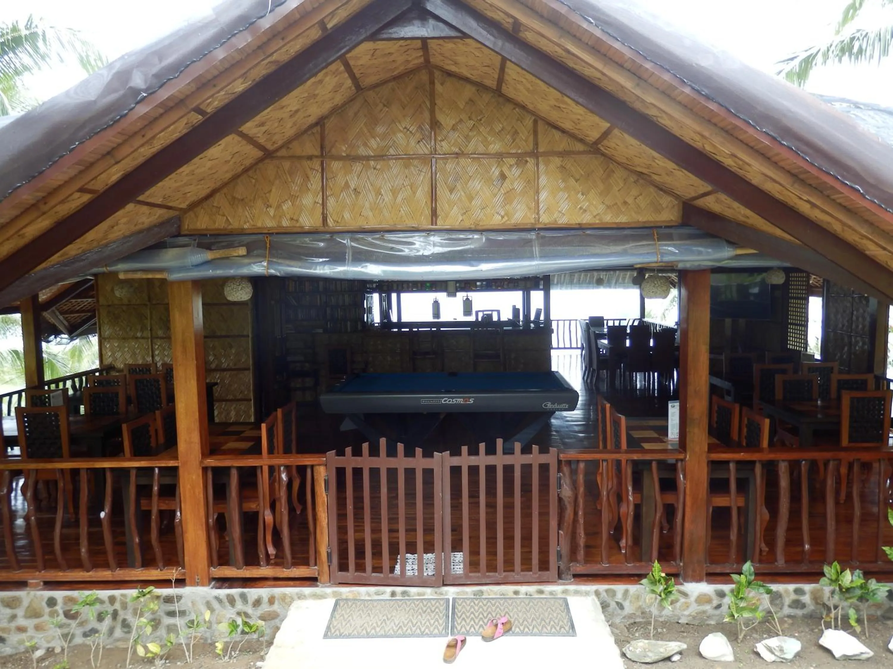 Restaurant/places to eat in Villa de Pico Highland Beach Resort