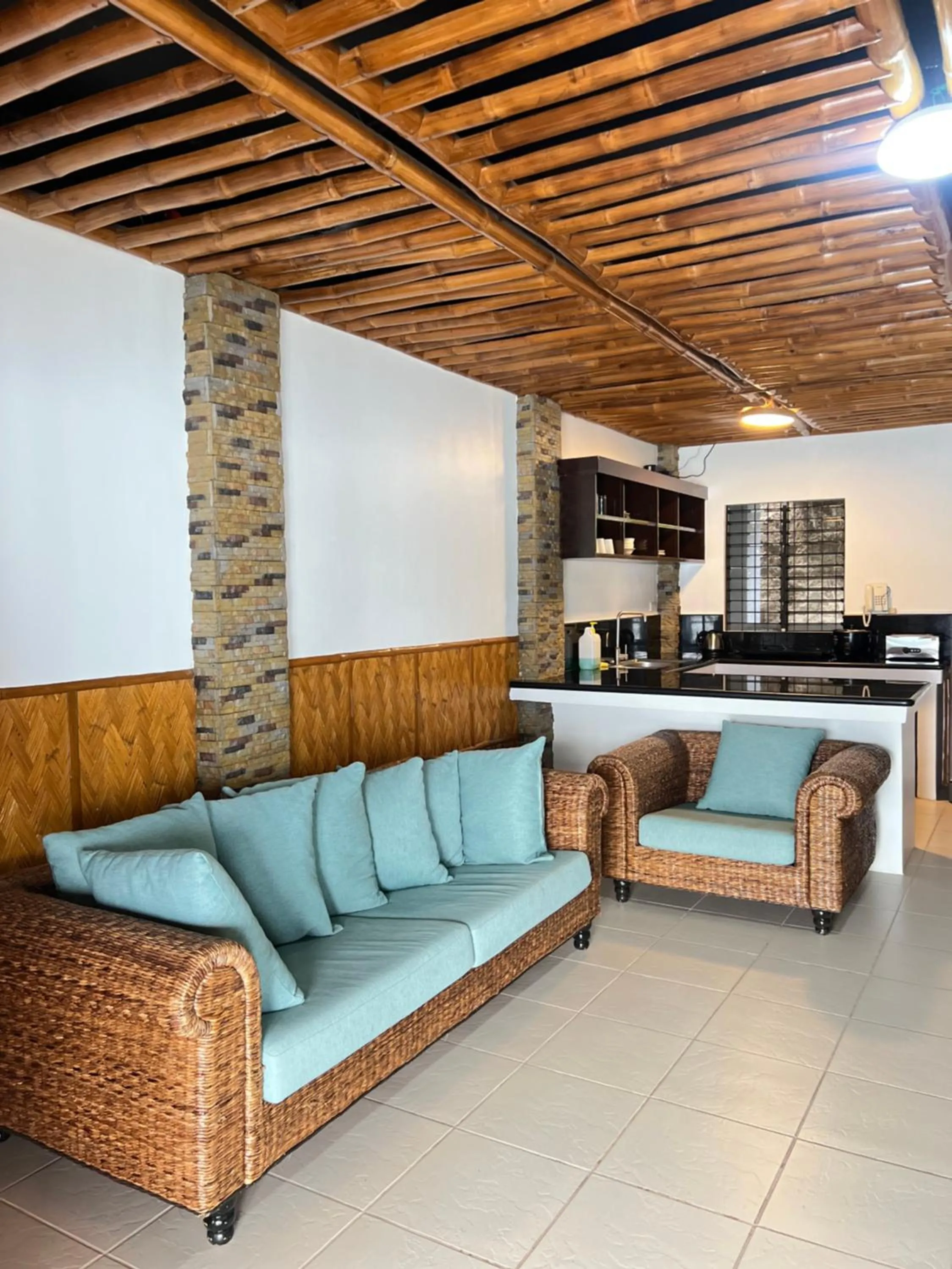 Living room in Villa de Pico Highland Beach Resort