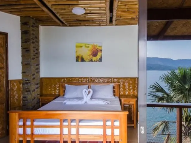 Bed in Villa de Pico Highland Beach Resort