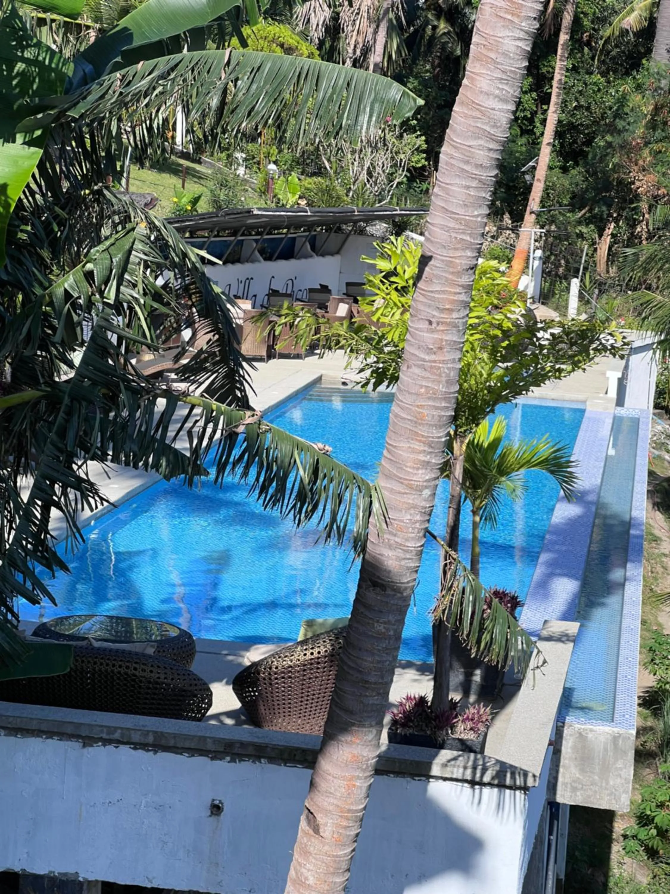 Swimming pool in Villa de Pico Highland Beach Resort