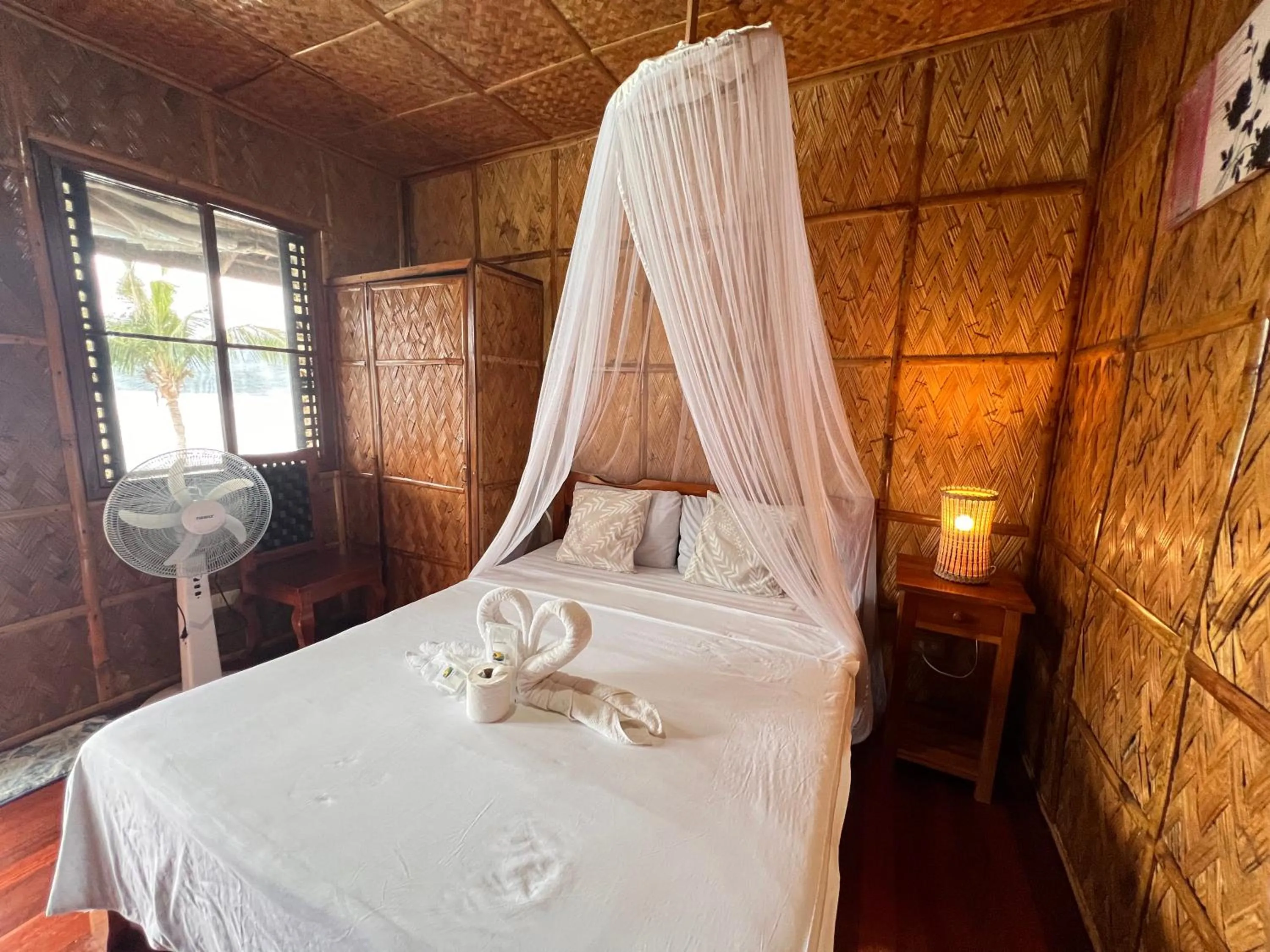 Bedroom, Bed in Villa de Pico Highland Beach Resort