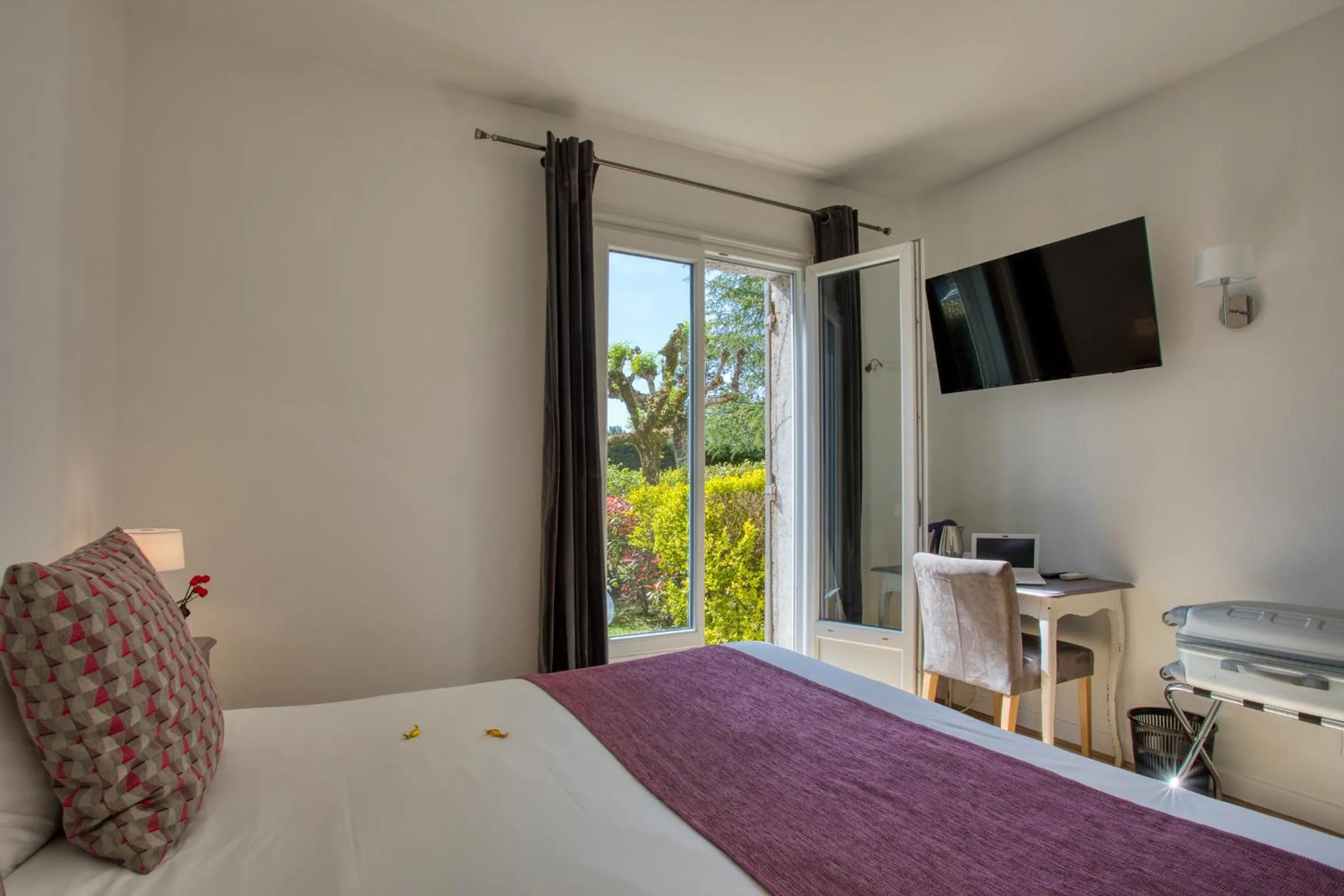 Bed in Hôtel & restaurant Le Meysset