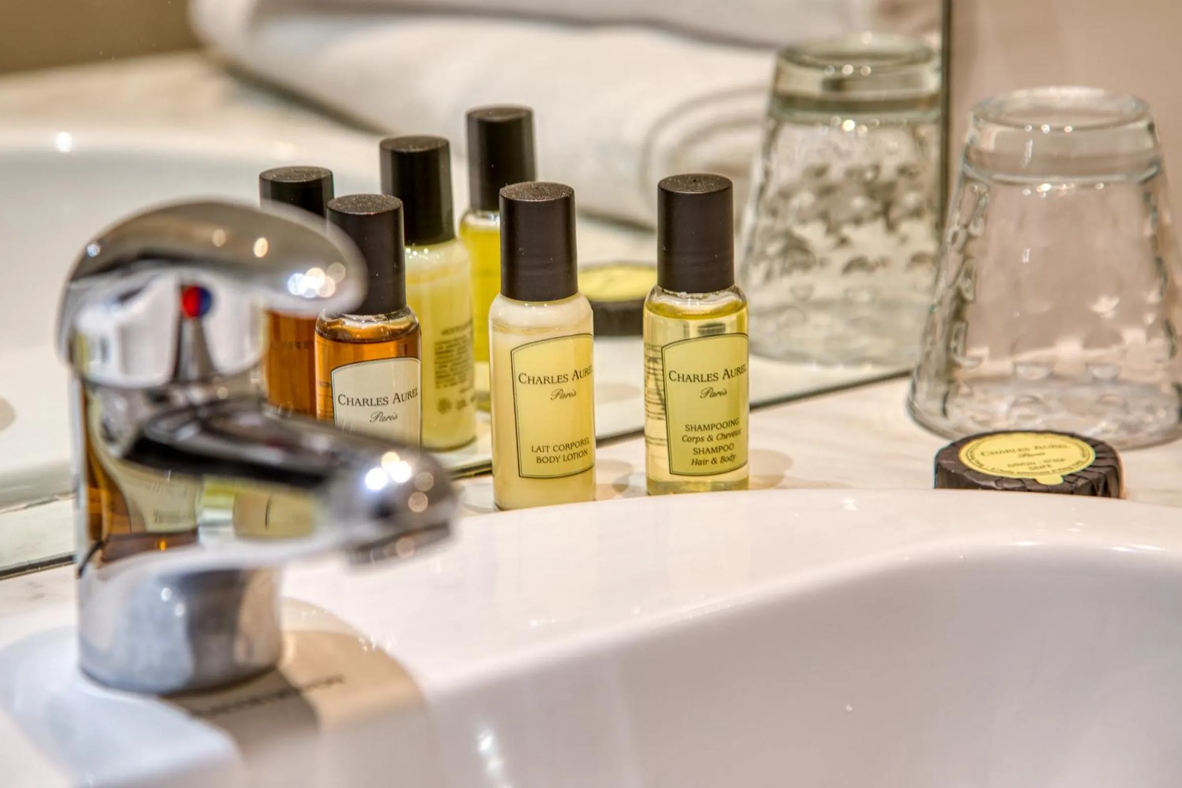 Bathroom in Hôtel & restaurant Le Meysset