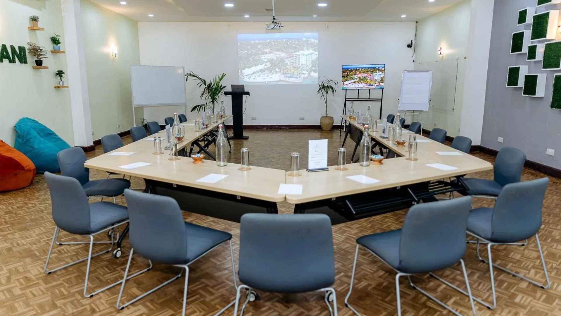 Meeting/conference room in Coral Beach Hotel Dar Es Salaam