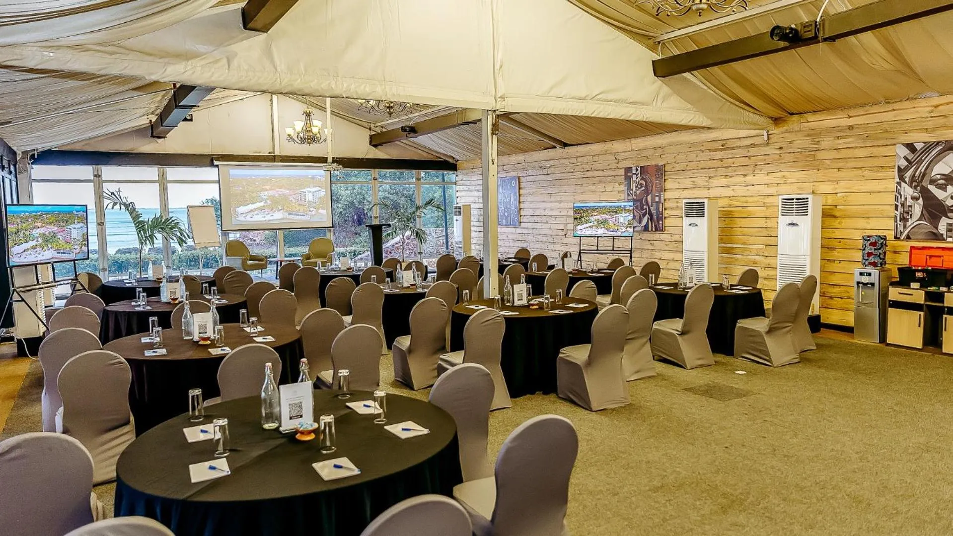 Meeting/conference room in Coral Beach Hotel Dar Es Salaam