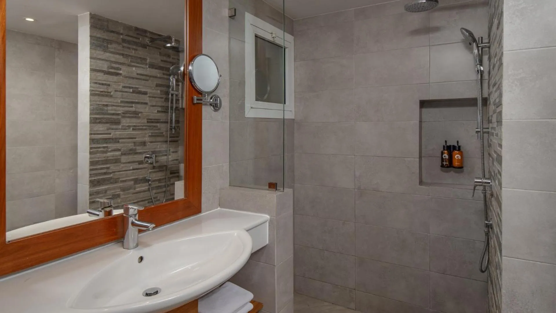 Bathroom in Coral Beach Hotel Dar Es Salaam