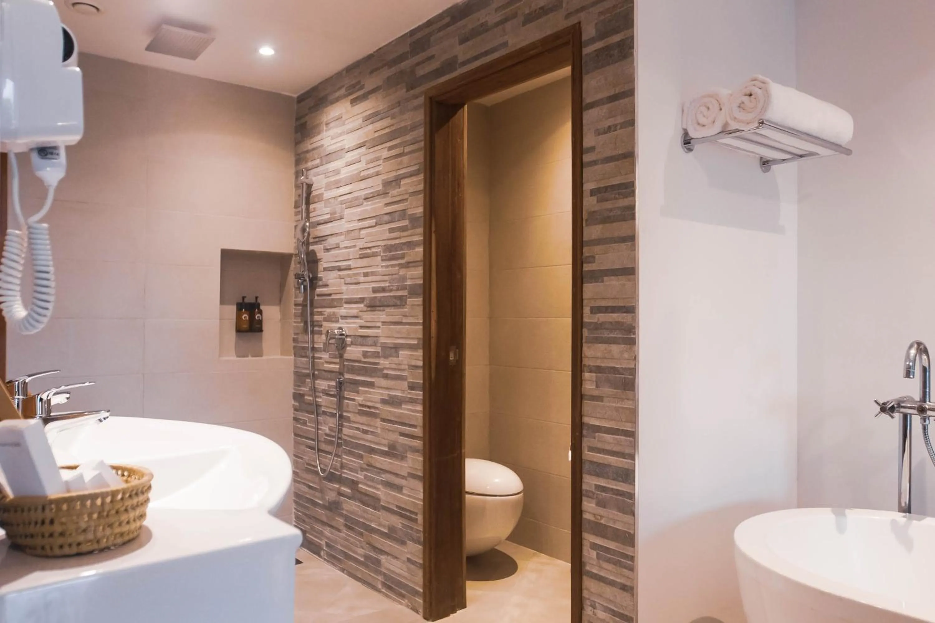 Bathroom in Coral Beach Hotel Dar Es Salaam