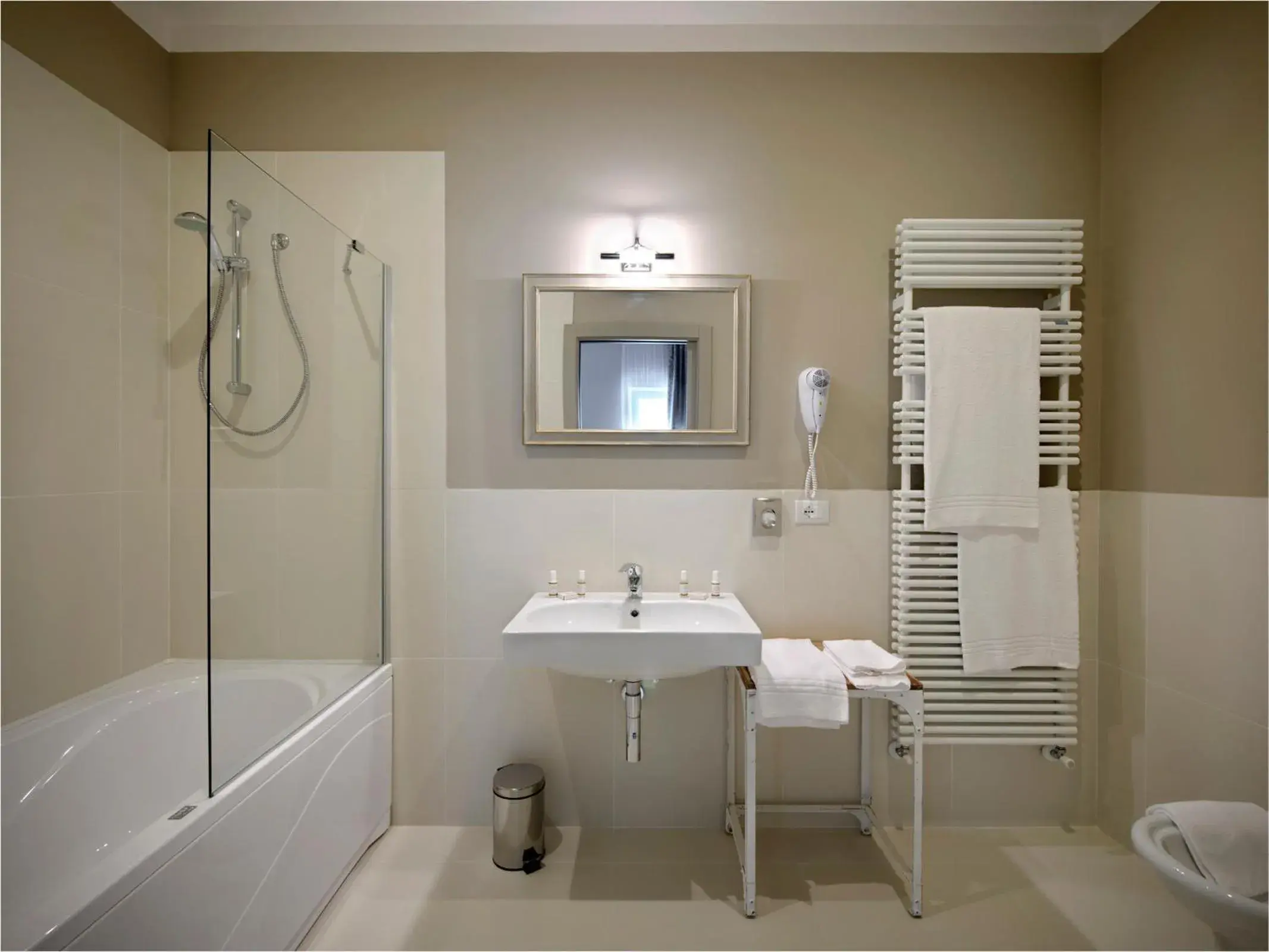 Superior Double or Twin Room in Locanda In Borgo Garnì & Wellness Superior Double or Twin Room in Locanda In Borgo Garnì & Wellness