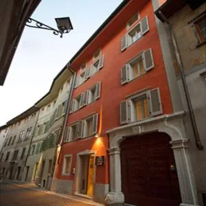 Facade/entrance in Locanda In Borgo Garnì & Wellness